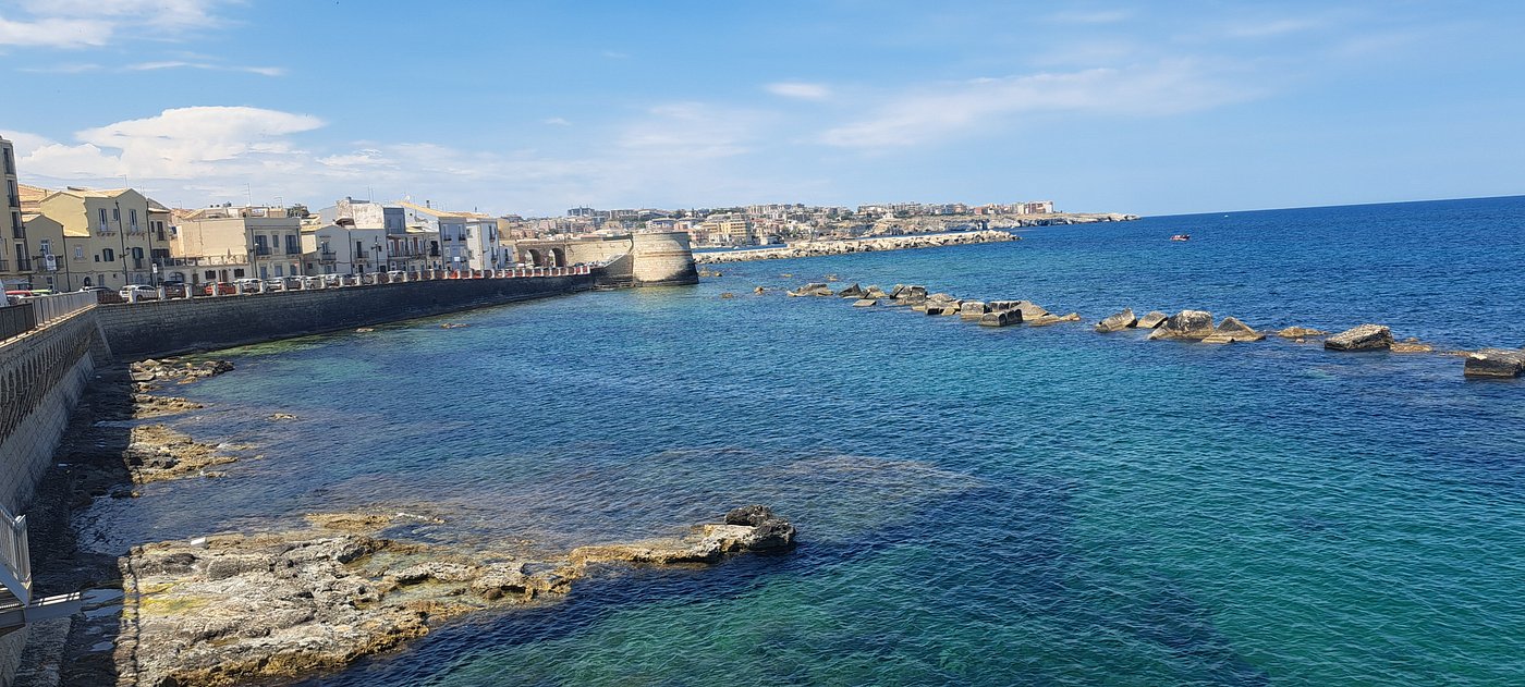 Palazzo Russo Ortigia Suites & Apartments