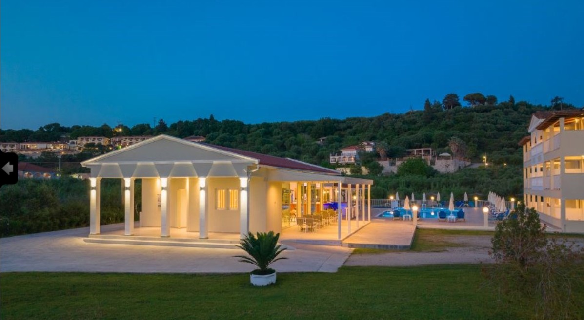 Manousis Aparthotel - photo