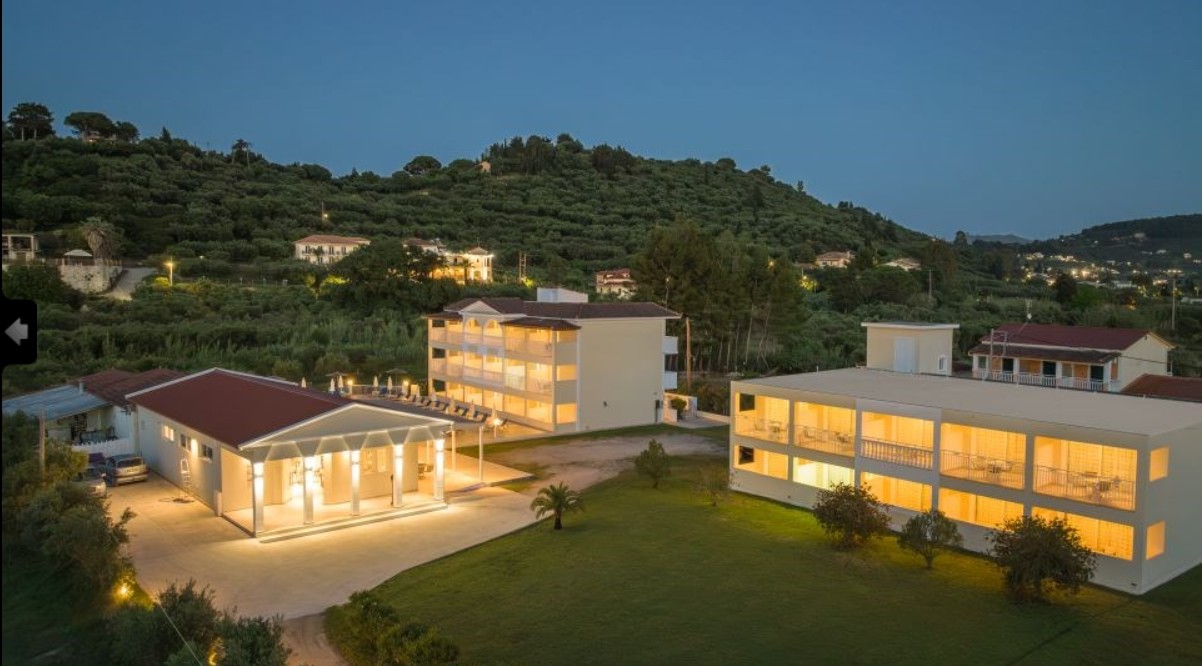 Manousis Aparthotel - photo