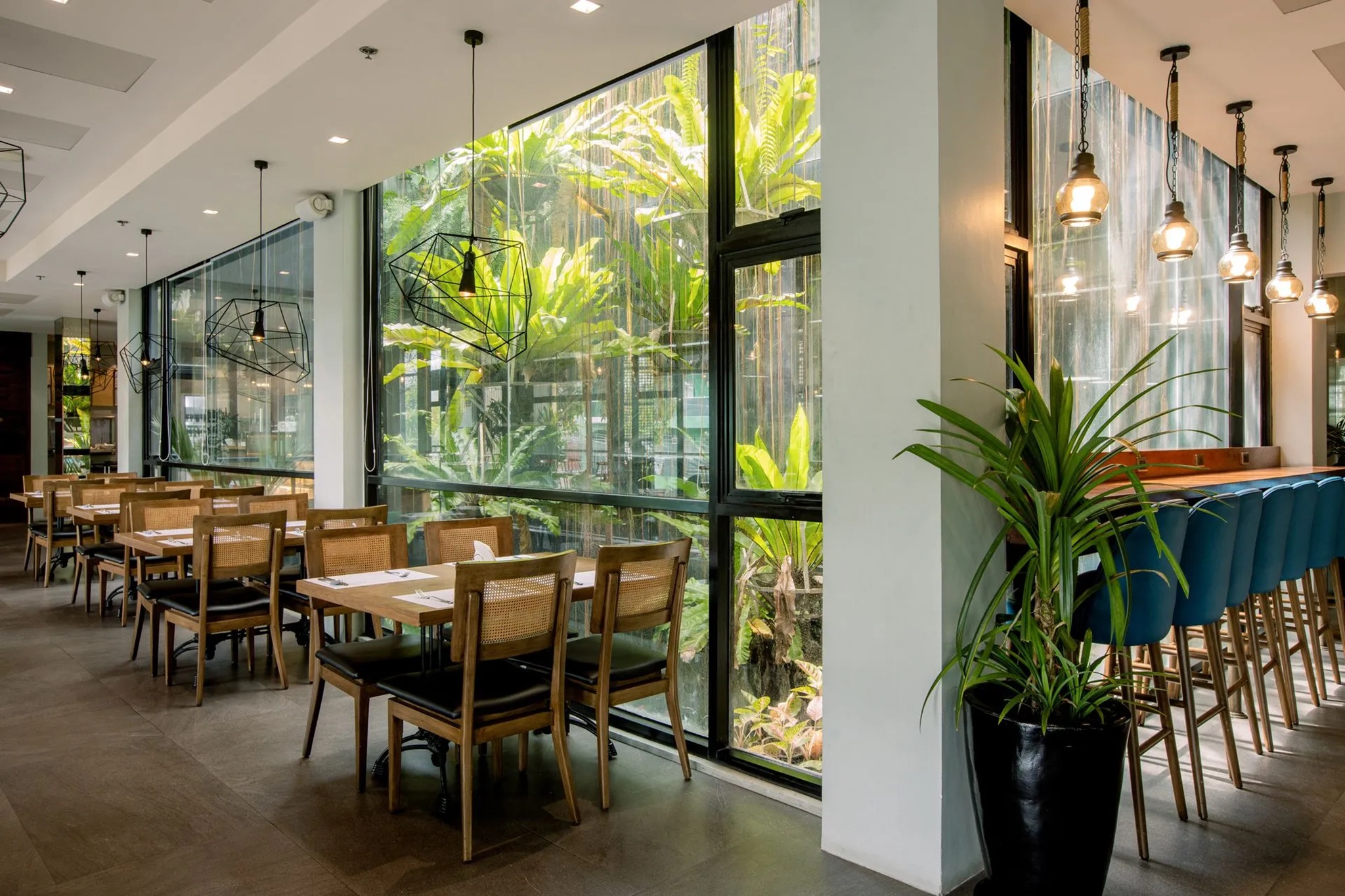 The Henry  Hotel Roost Bacolod