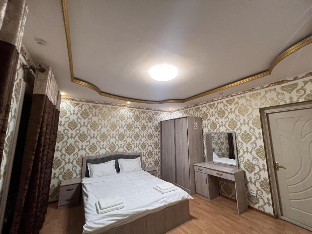 Diyora Hostel