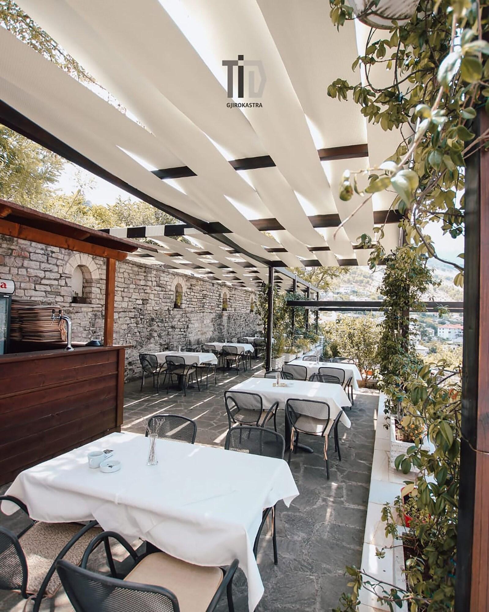 Hotel Bineri