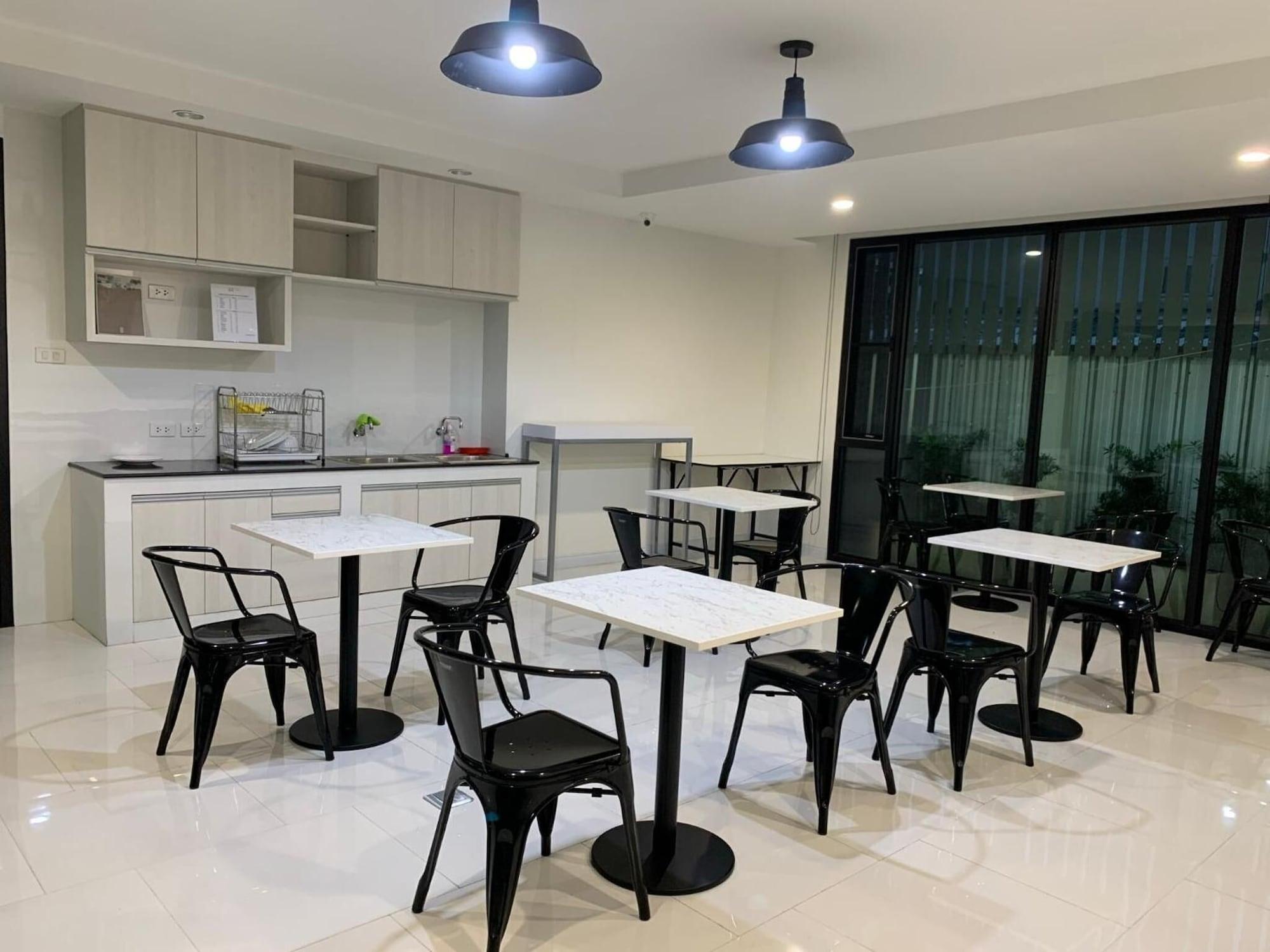 Icare Residence & Hotel