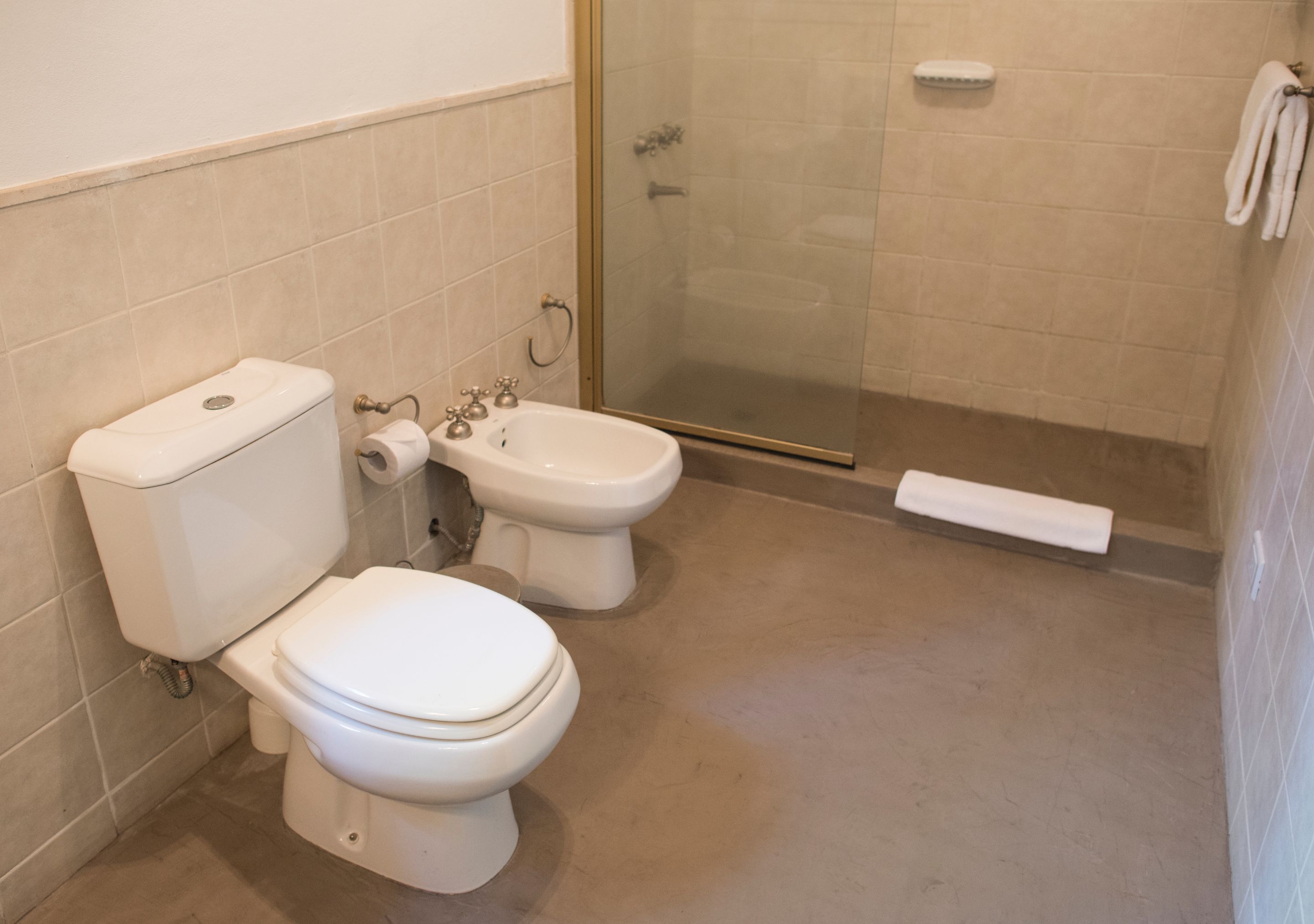 Postales by DOT Boutique by null