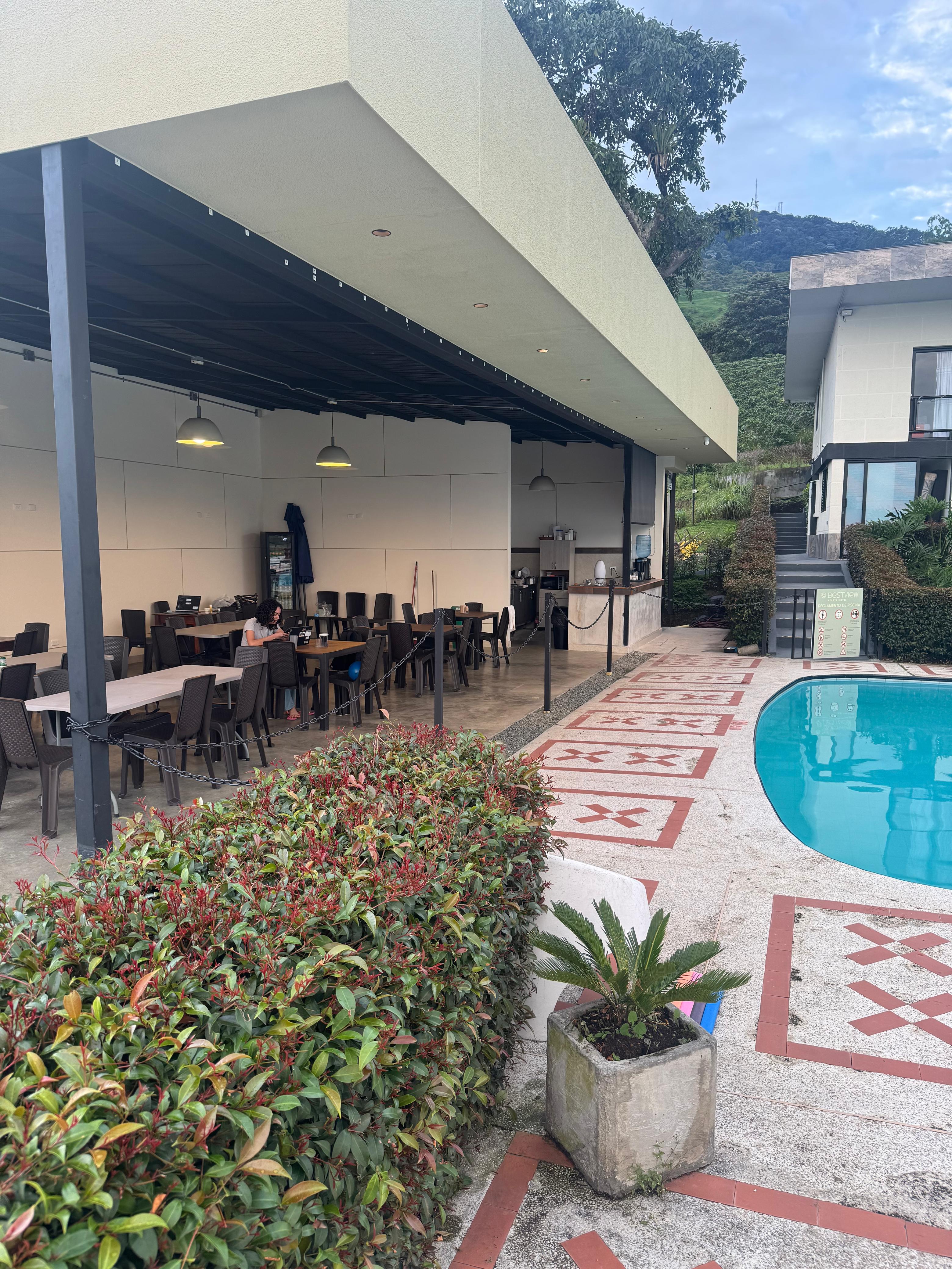 Best View Aparta Hotel