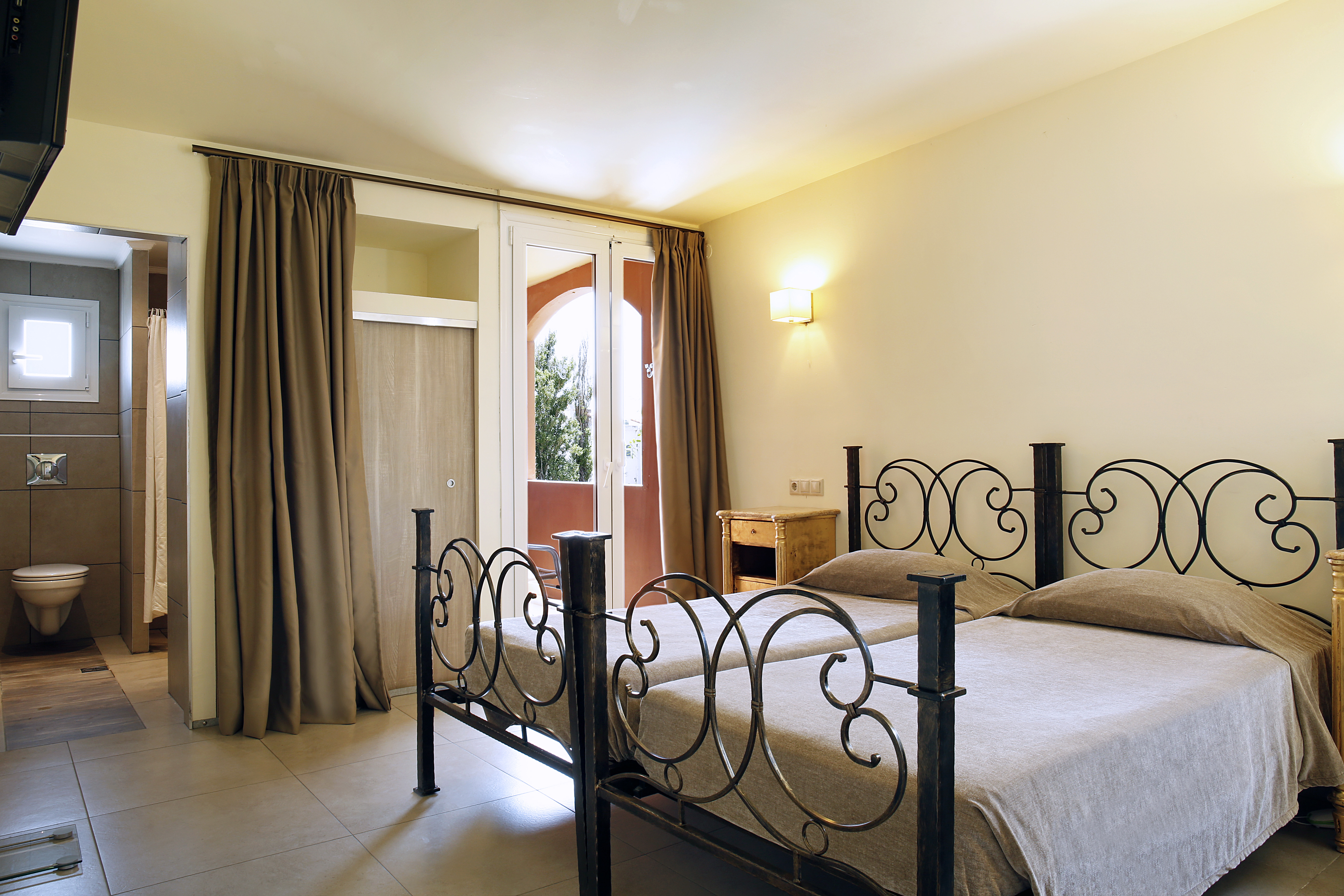 Orpheas Resort