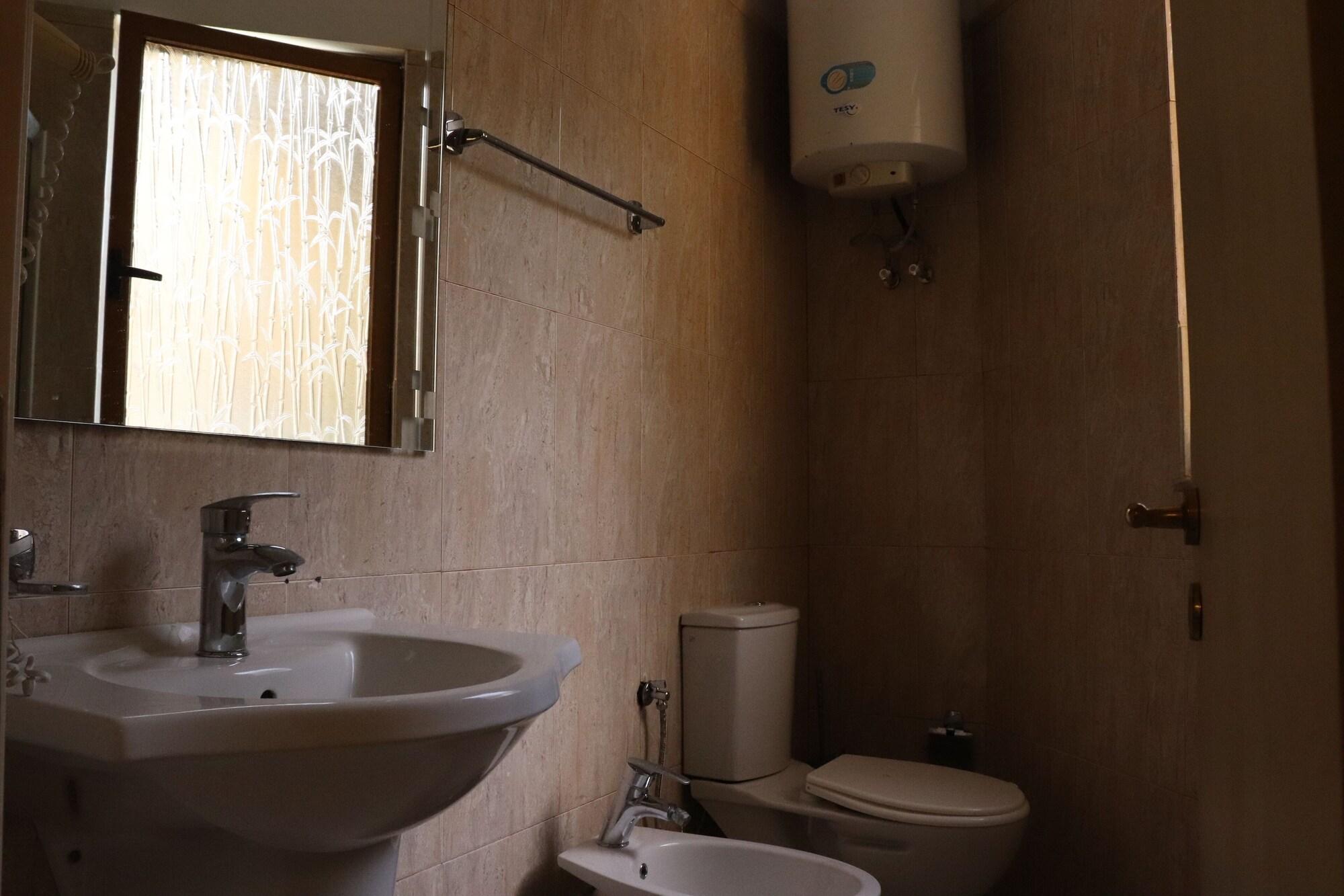 Room 5, Danis Hotel, Tirana