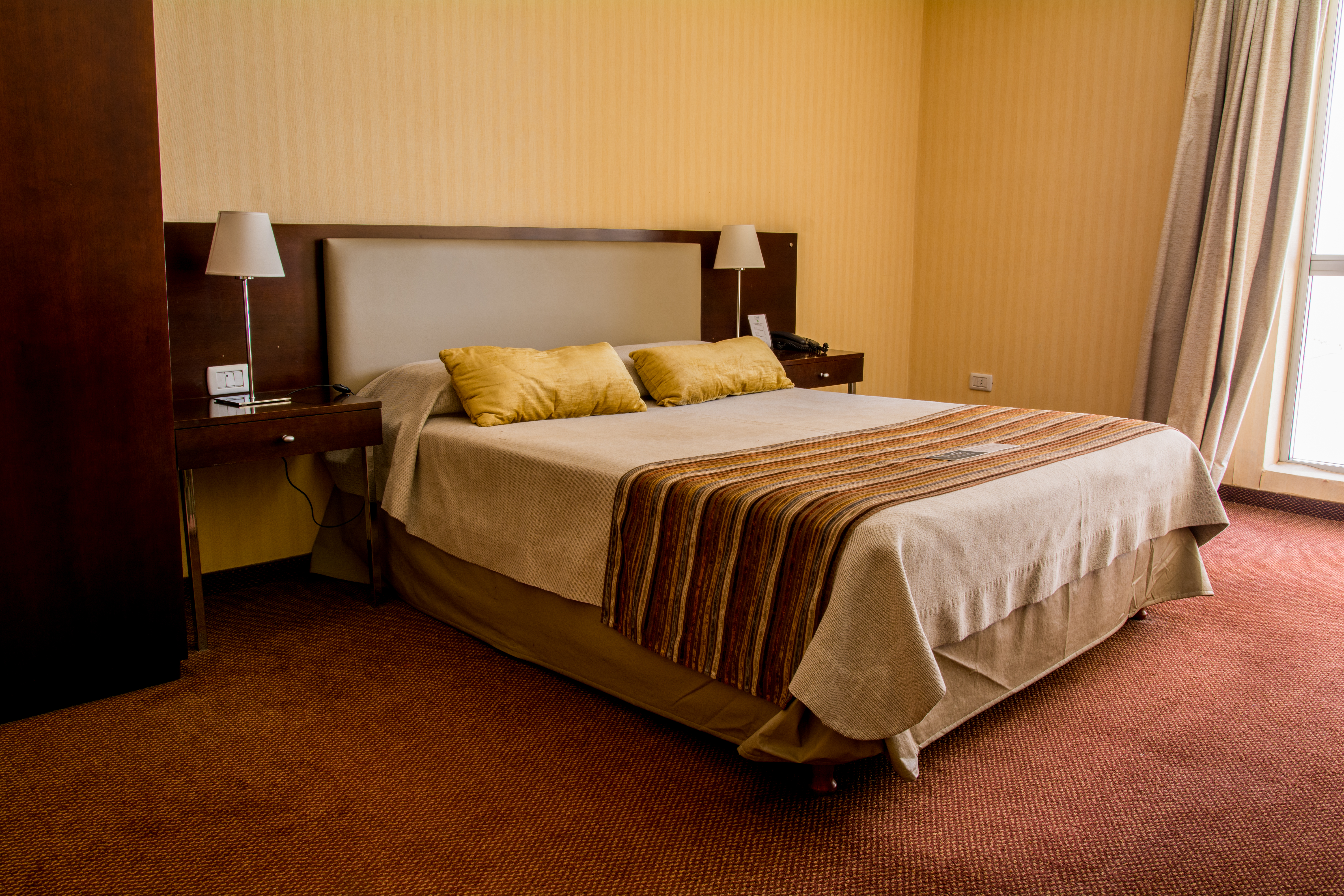 Hotel Tower Inn & Suites