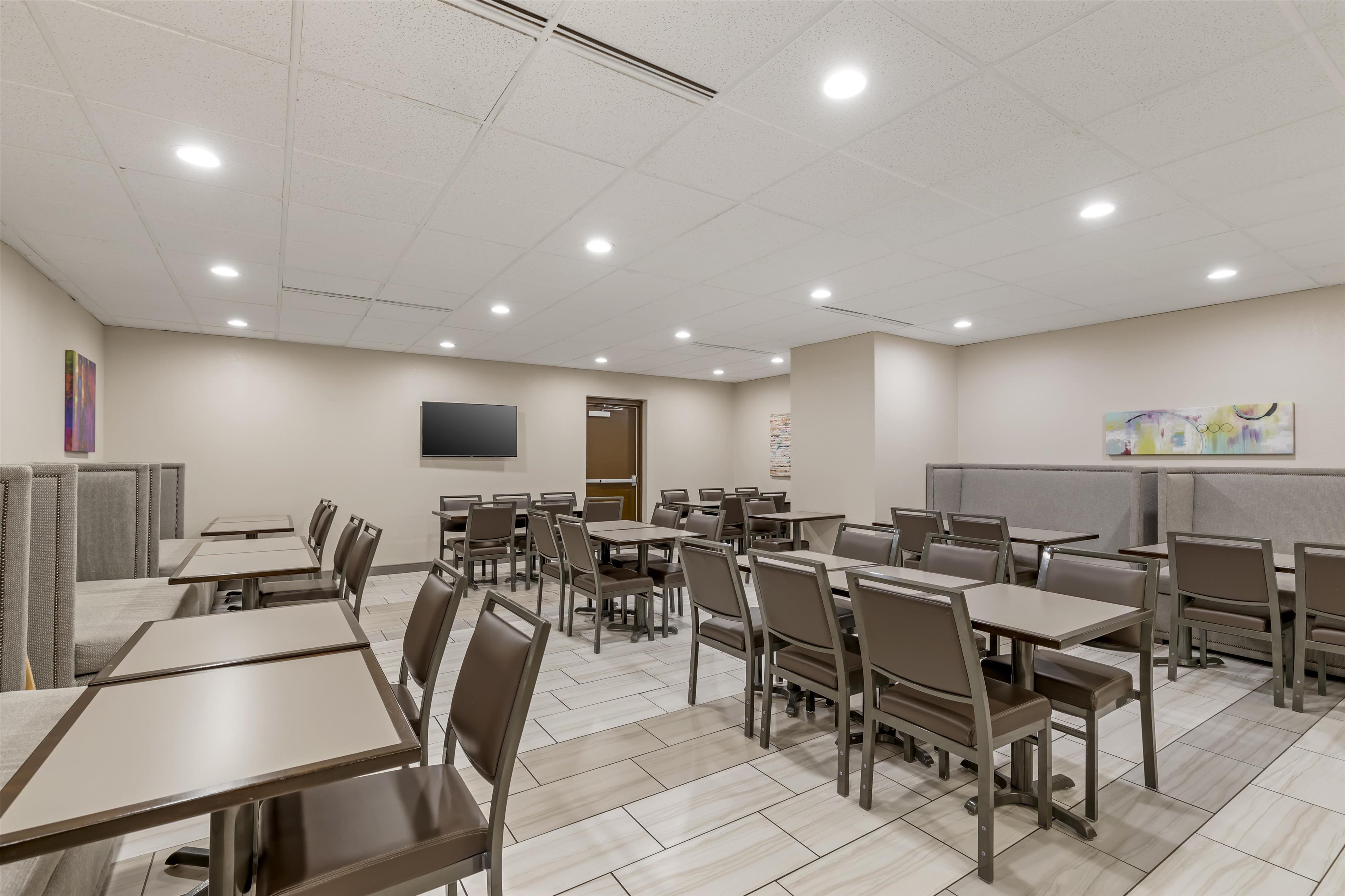 Executive Residency By Bw Waterloo & Cedar Falls
