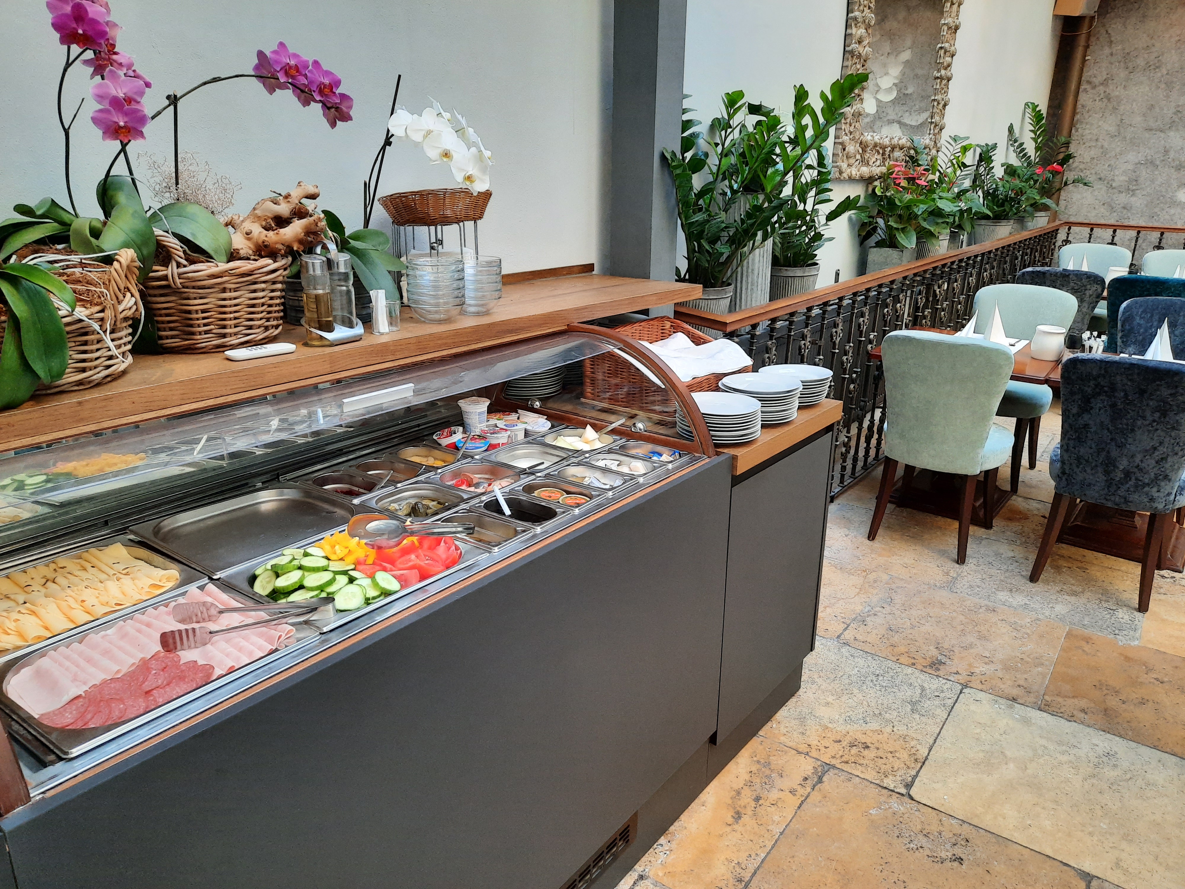 Antik Hotel Prague - photo