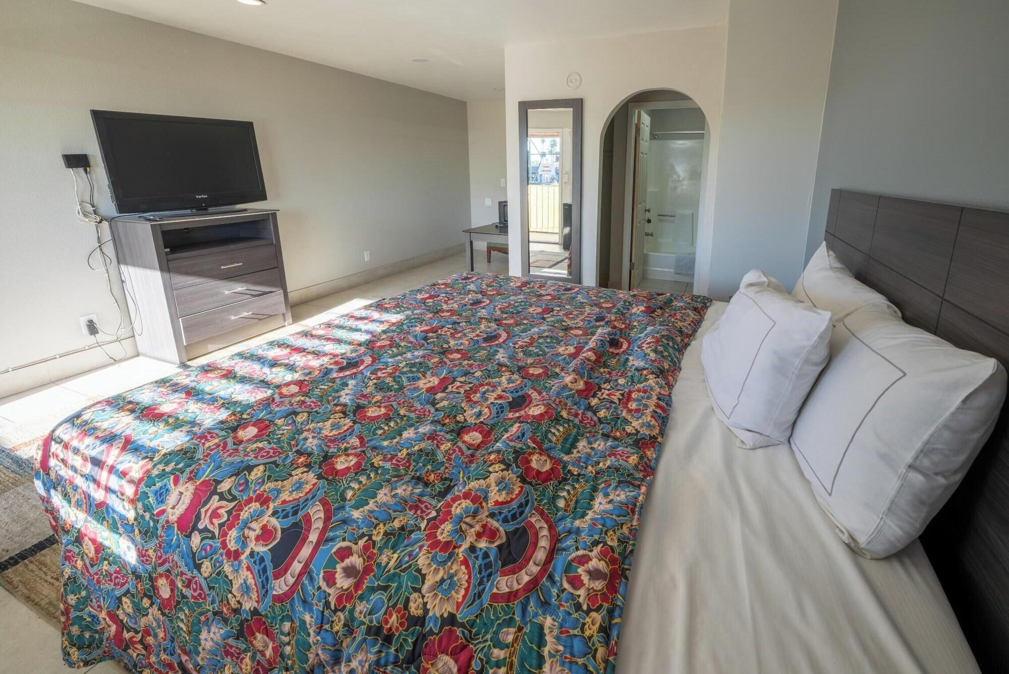 Motel 7 By OYO Near Phoenix Airport
