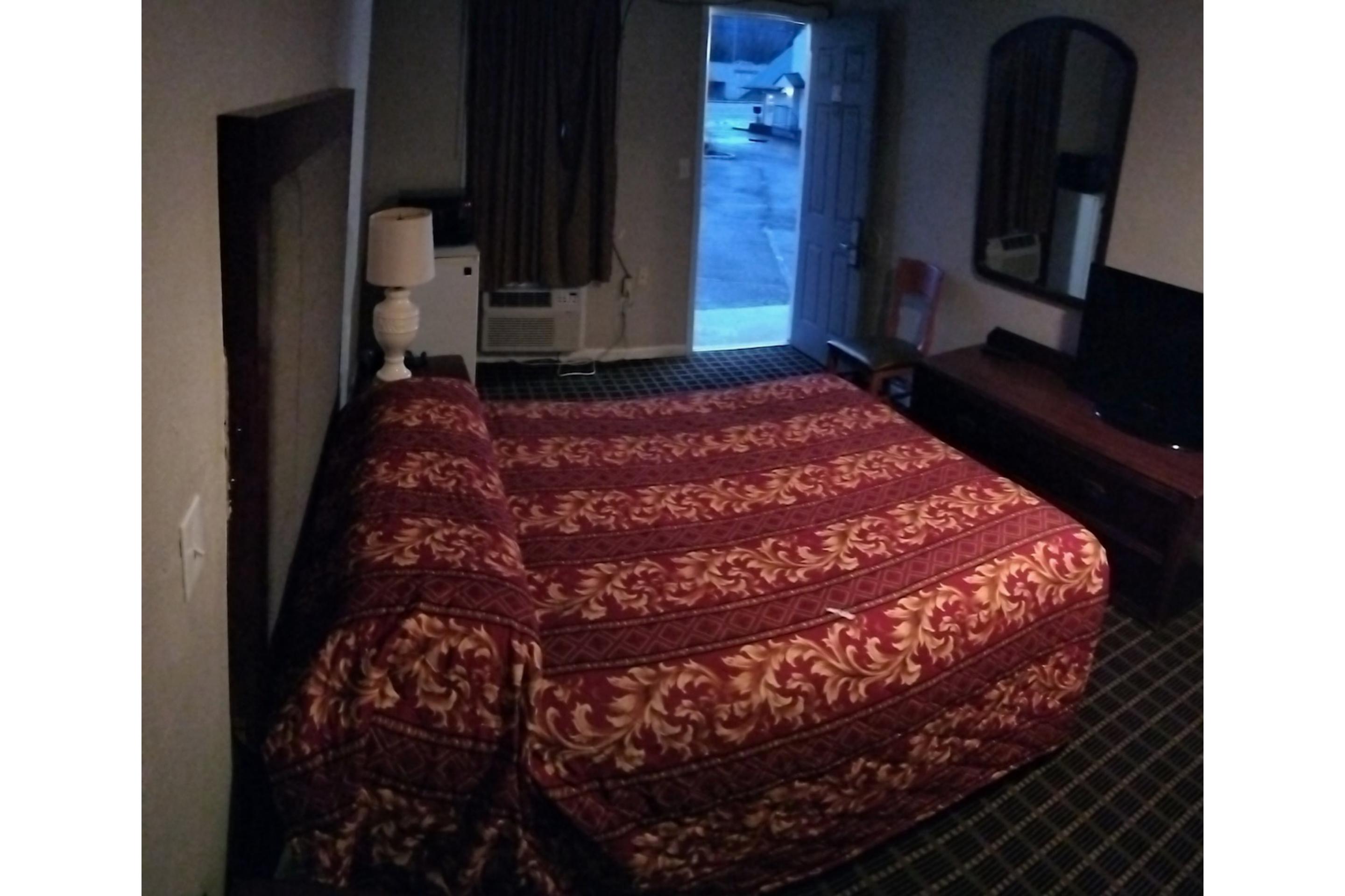 Budget Lodge by OYO Portland West