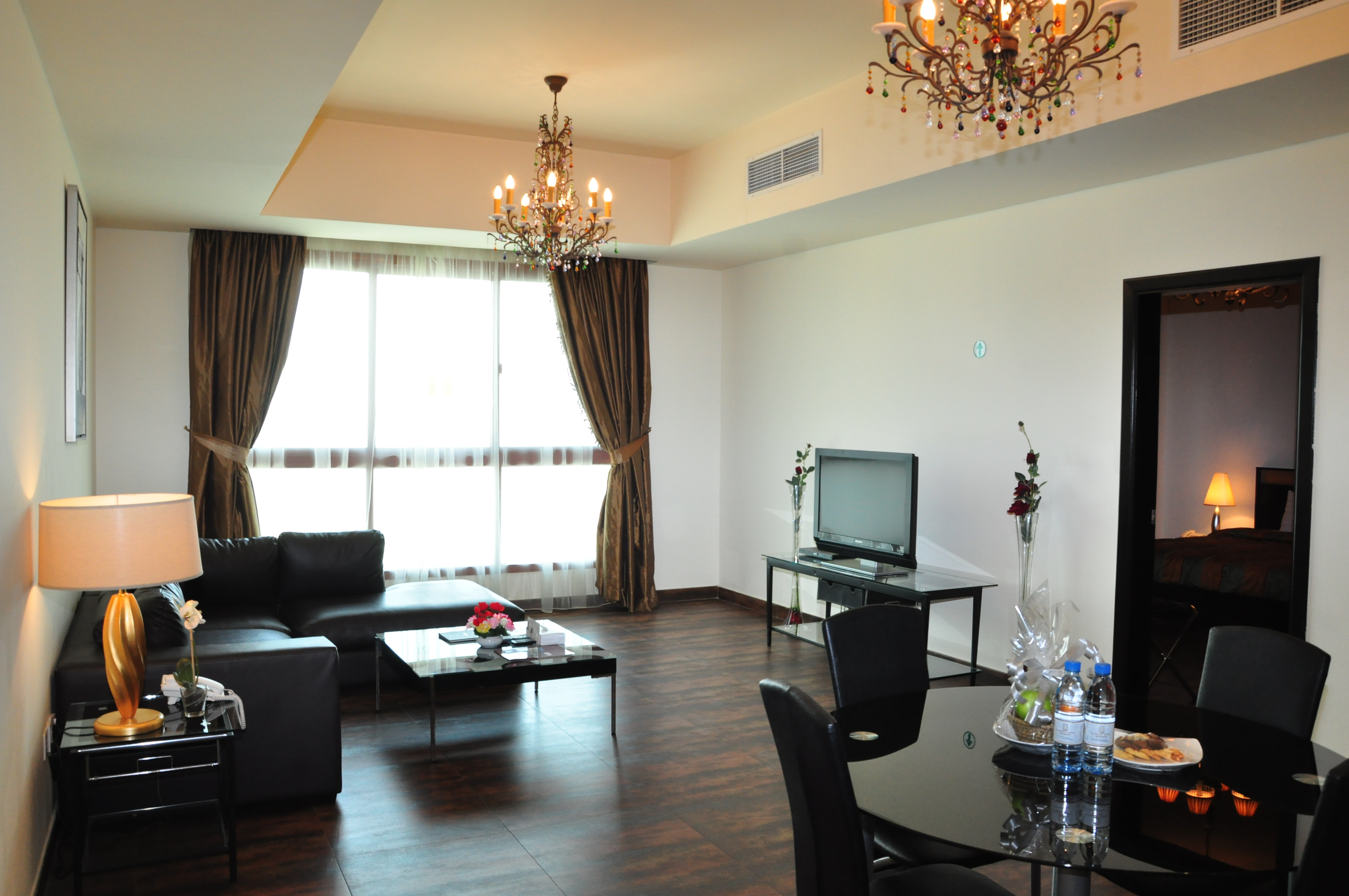 Al Manzil Hotel W.l.l