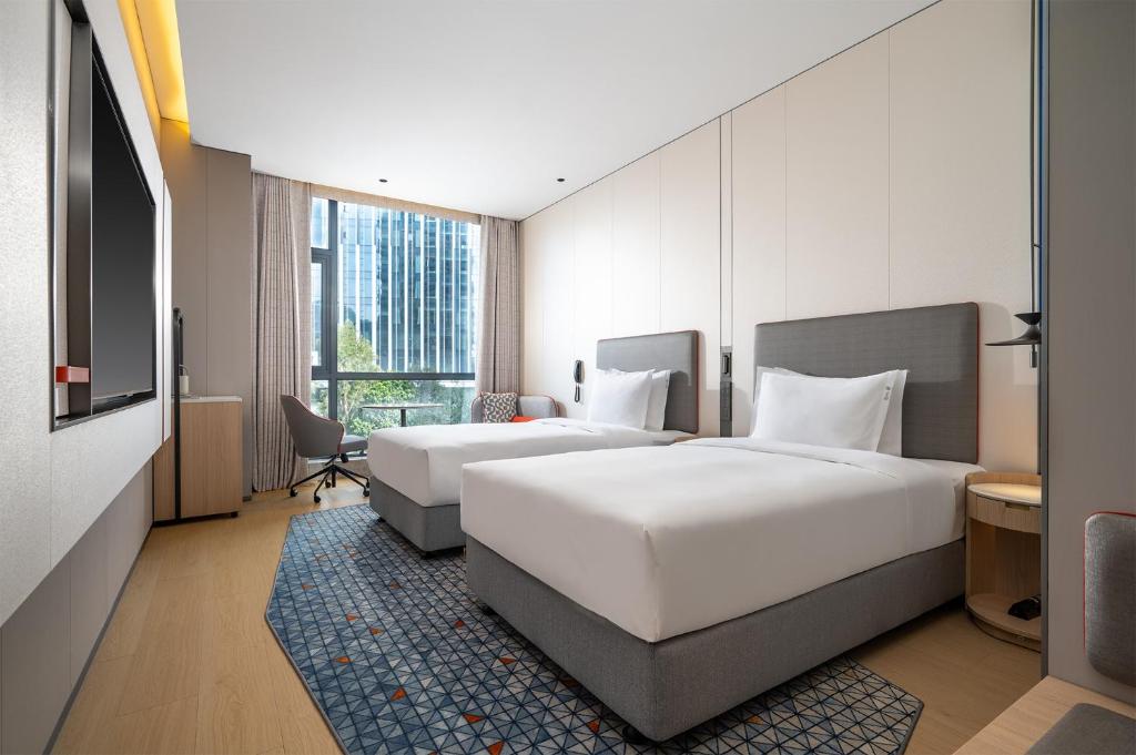 Holiday Inn Express Shenzhen Sports Center