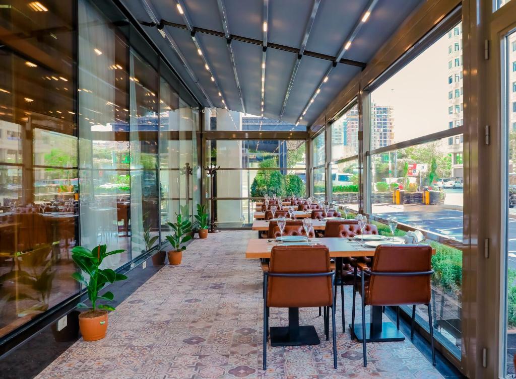 Adisson Hotel Baku