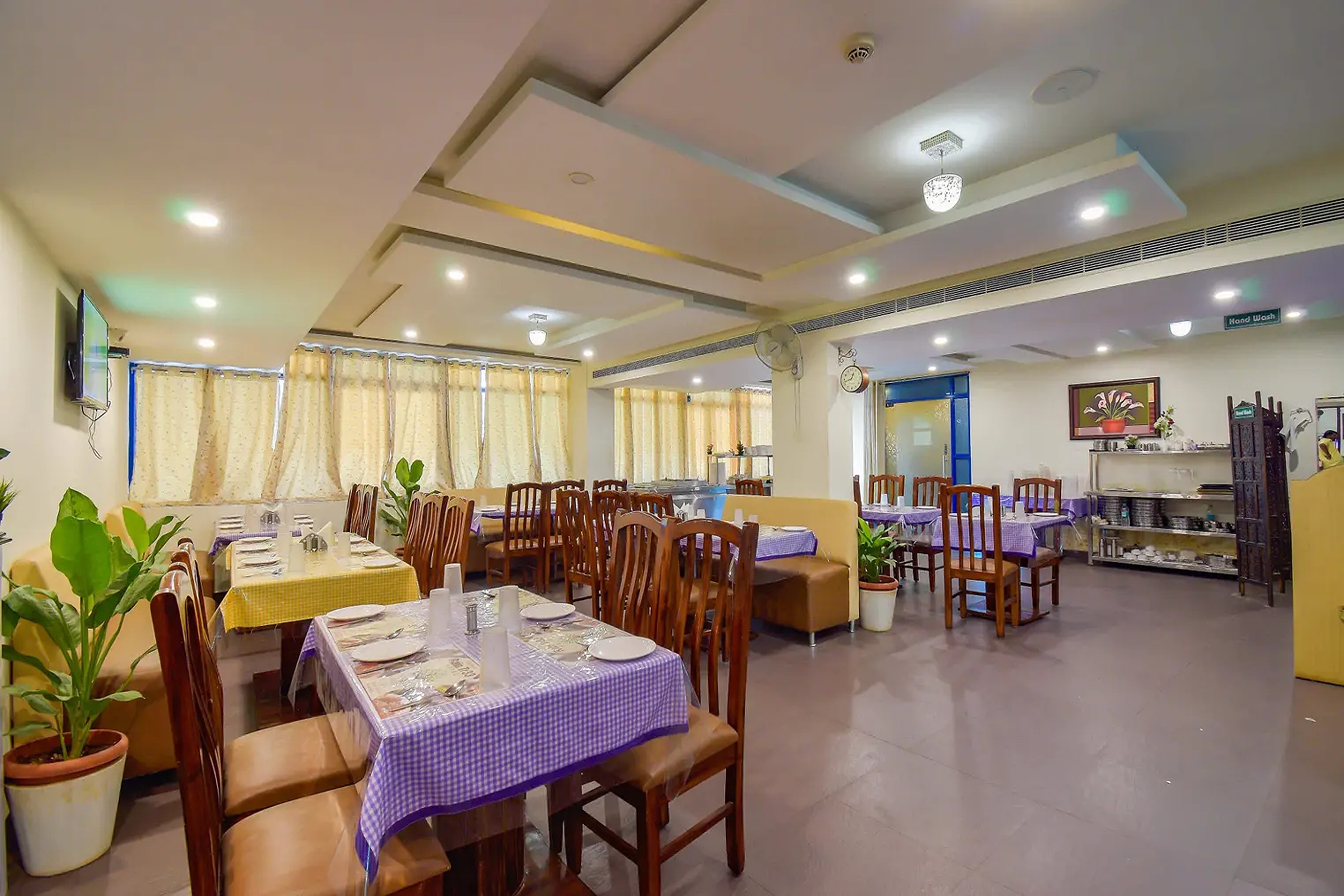 Hotel Raintr33