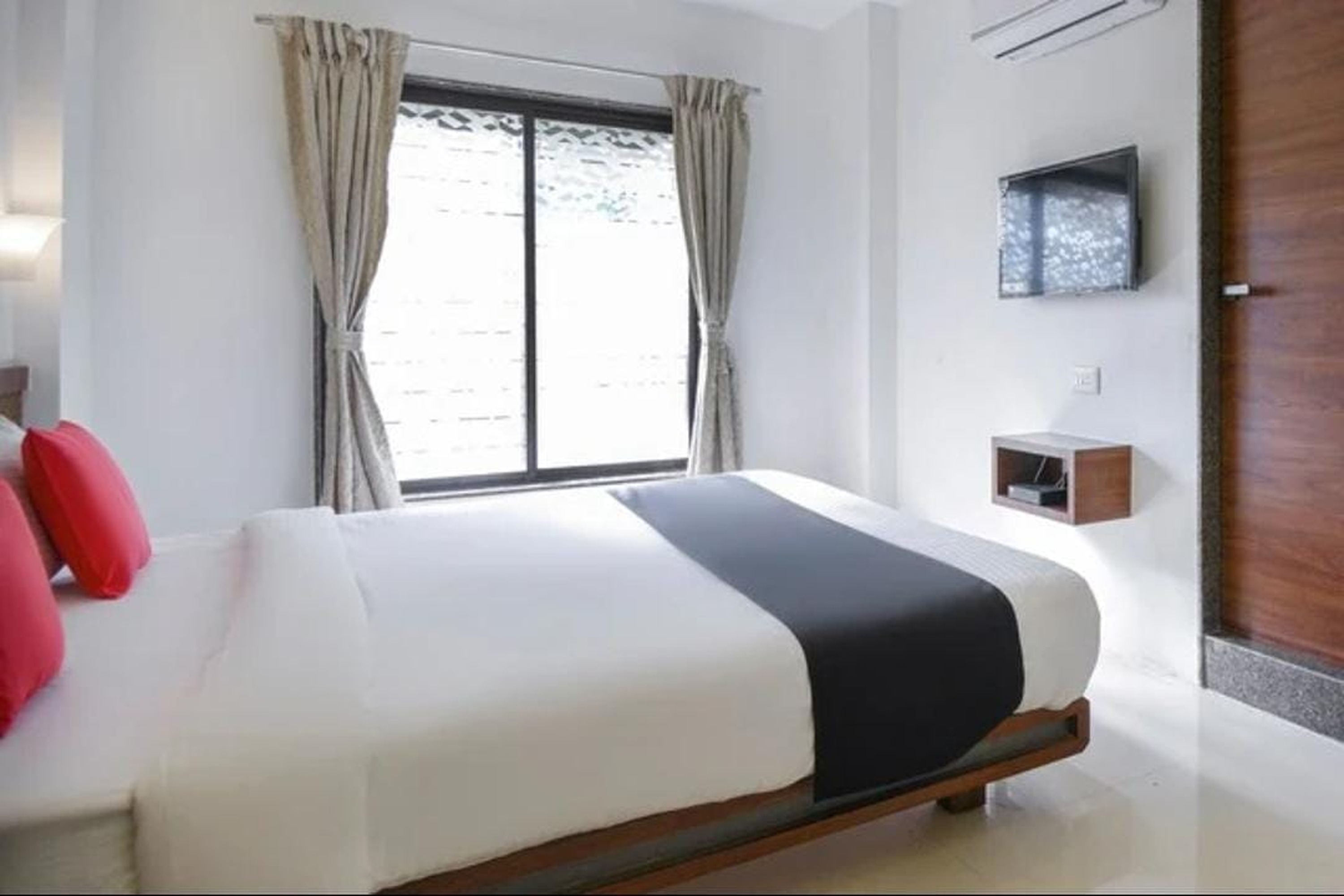 Hotel Shreeyash Executive