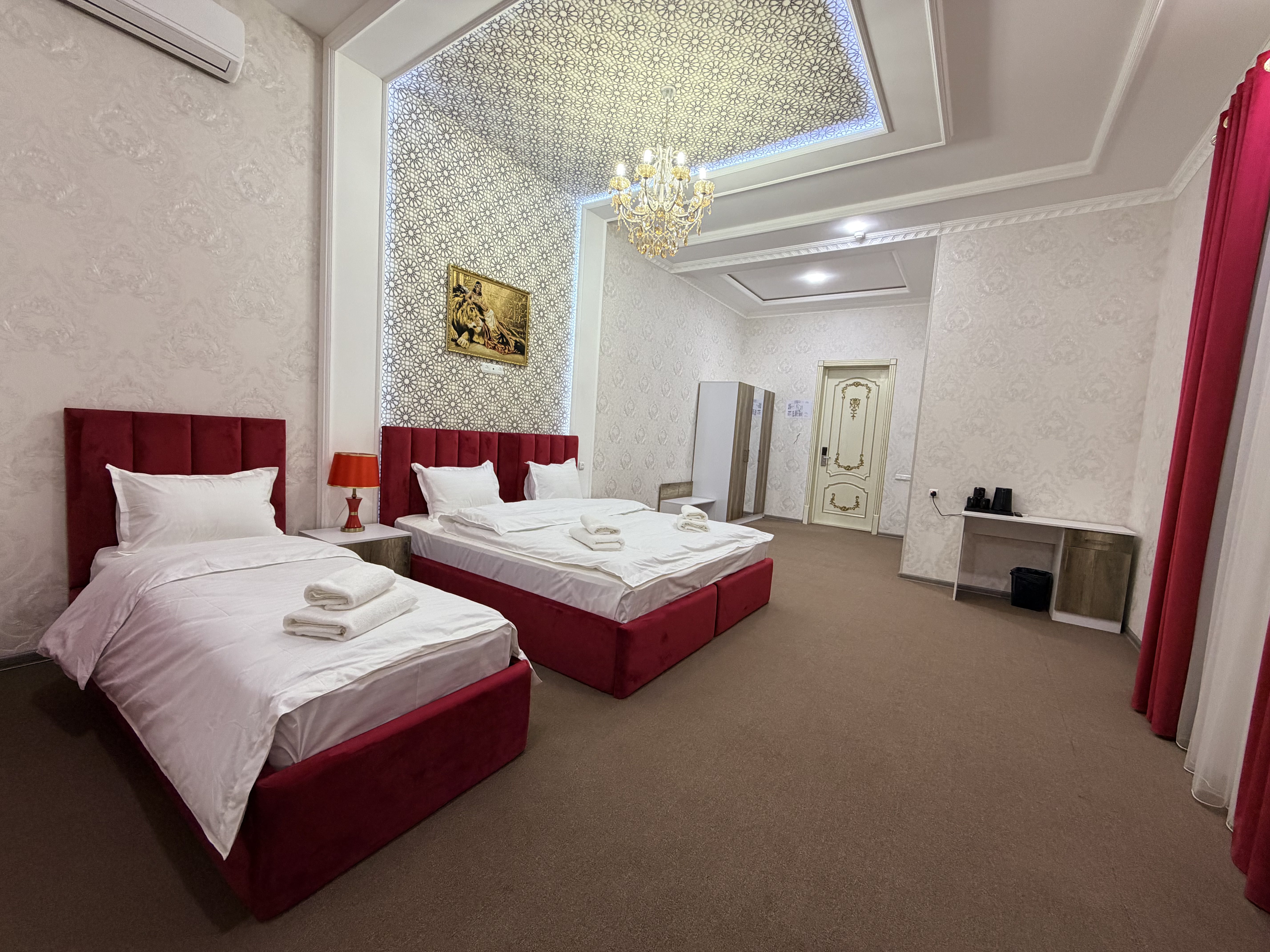 Velvet Hotel