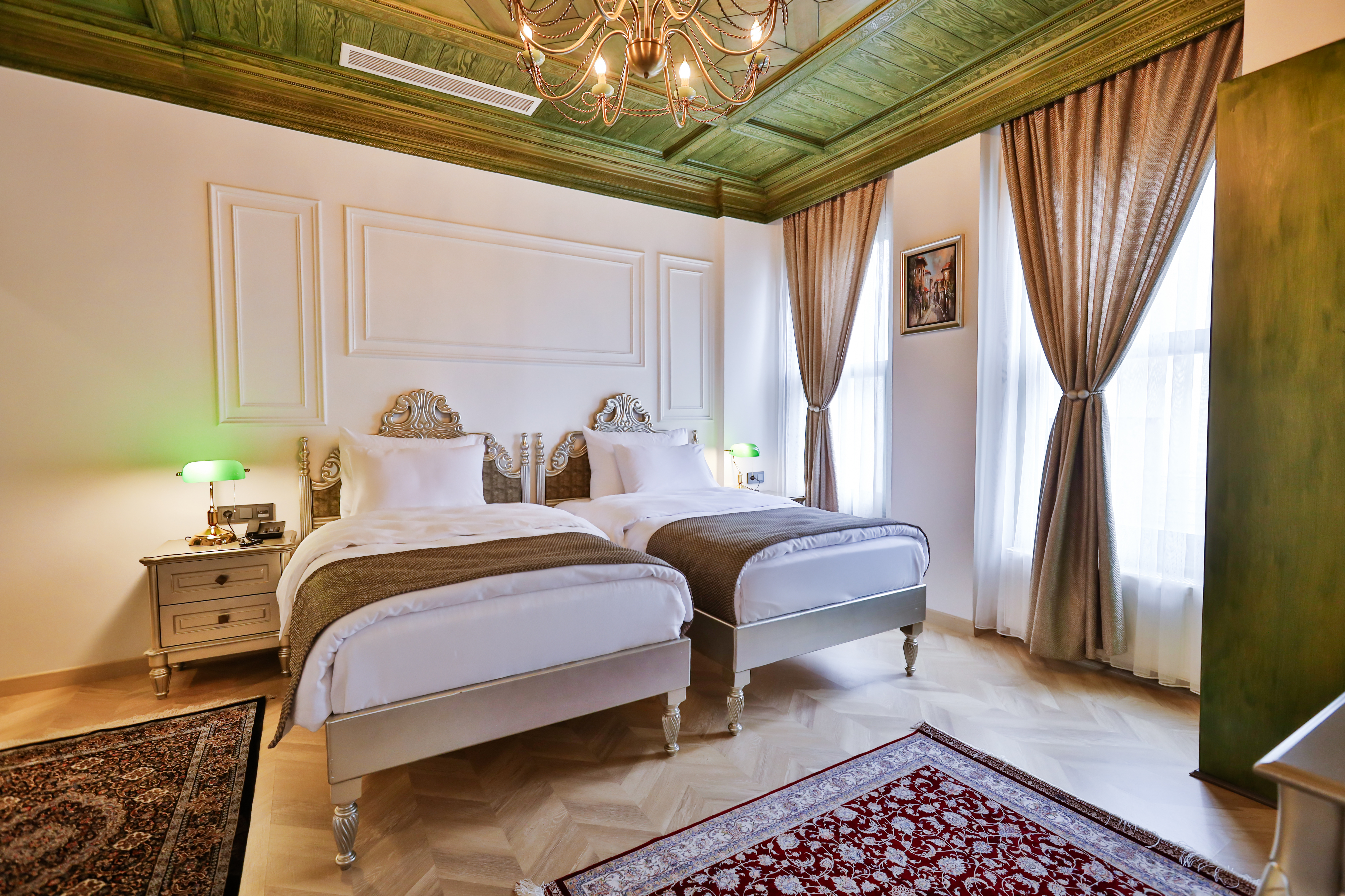 Emerald Mansion Hotel