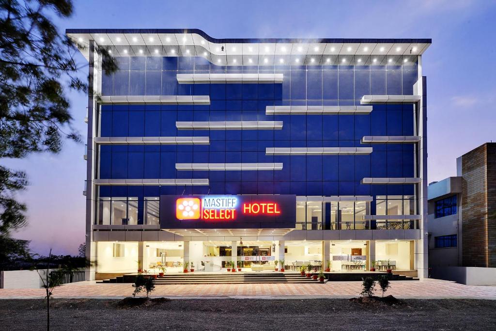 Mastiff Select Gulbarga Hotel by OTHPL
