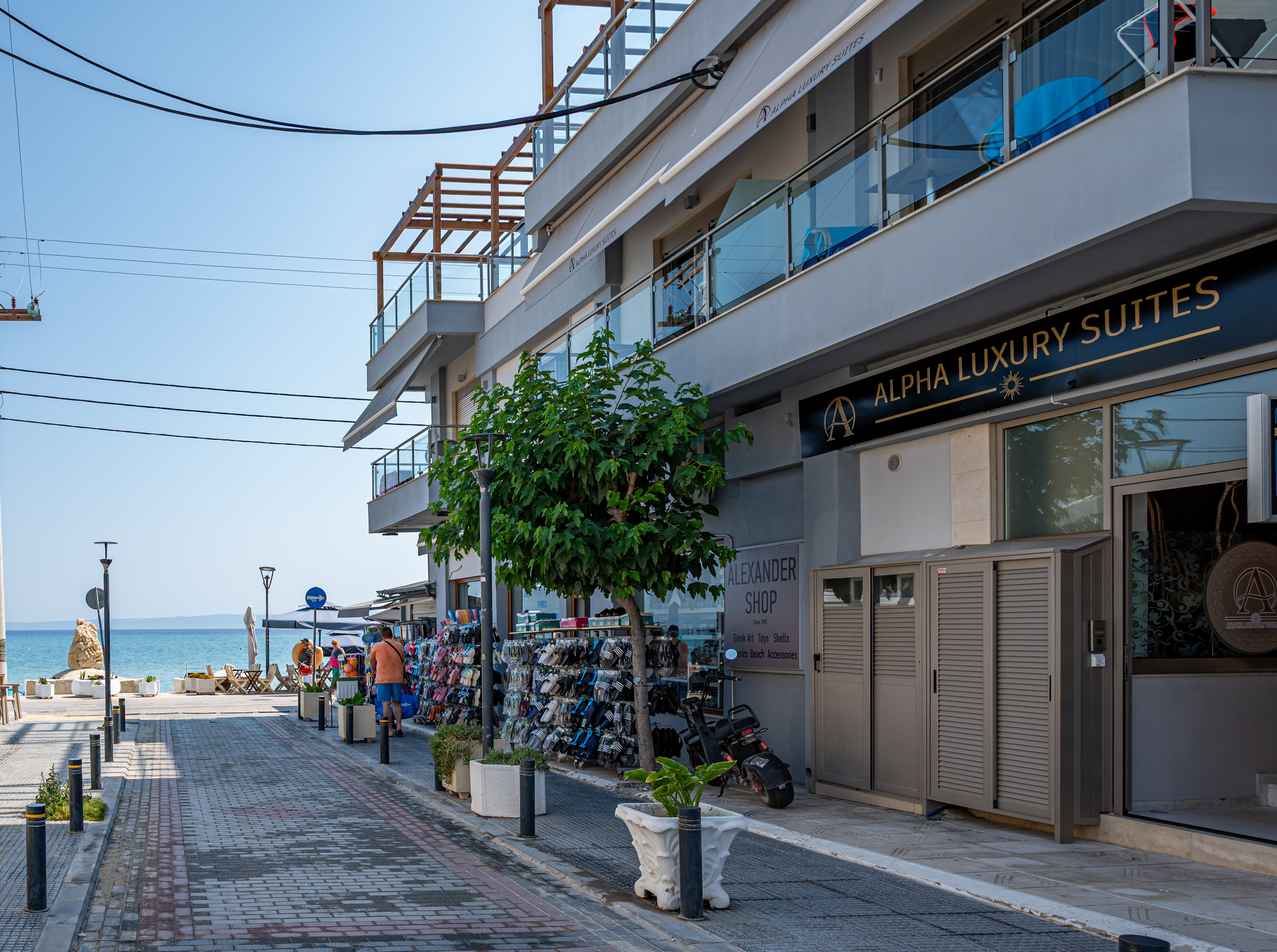 Alpha Luxury Suites - фото