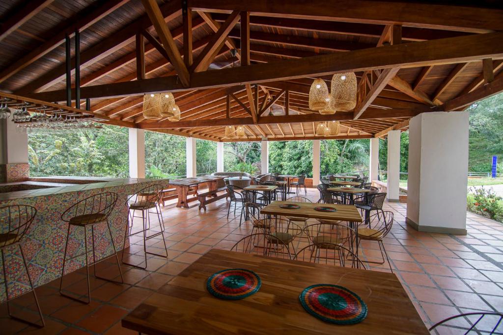 Tres Lagos Hotel