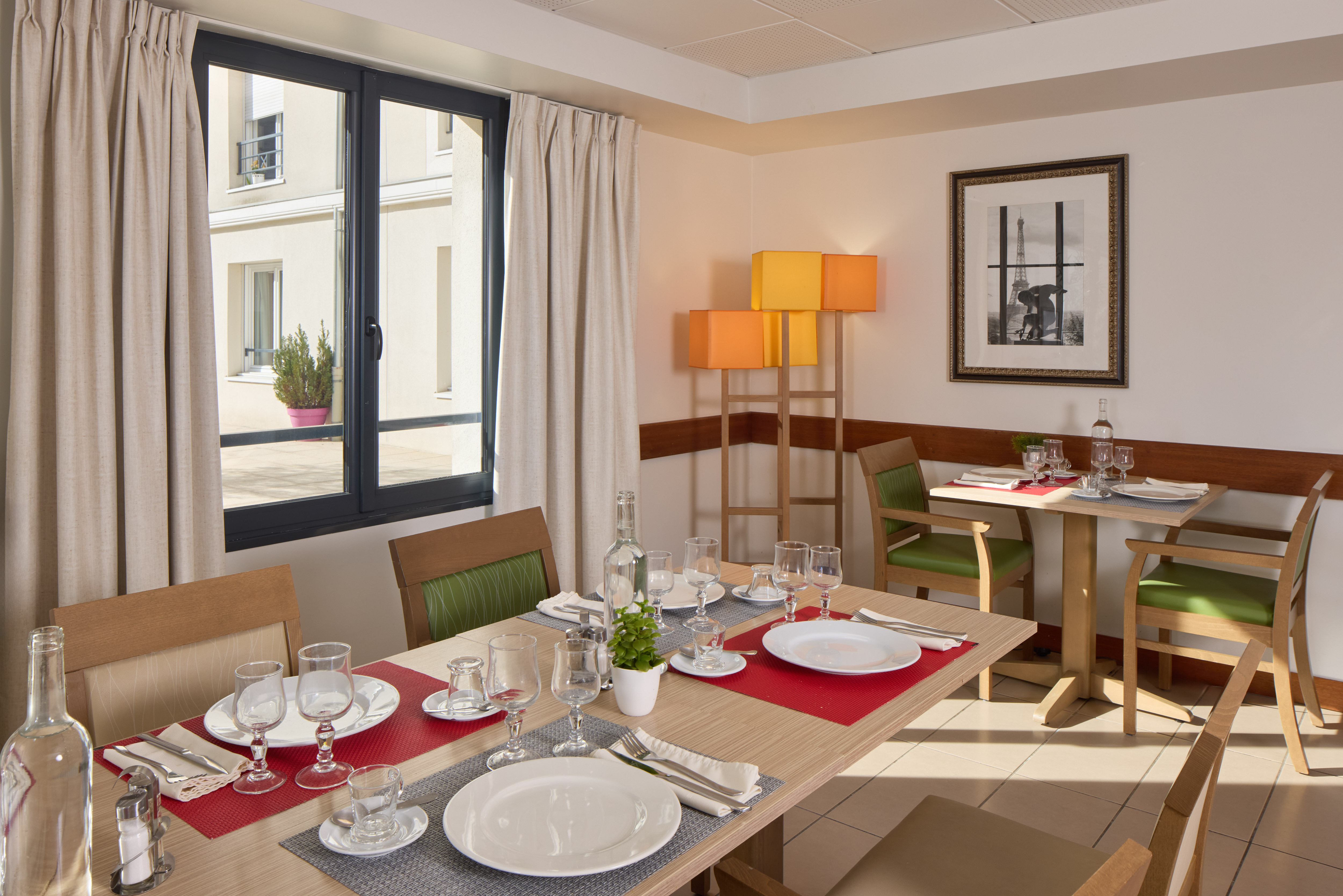 Quality Suites Meaux