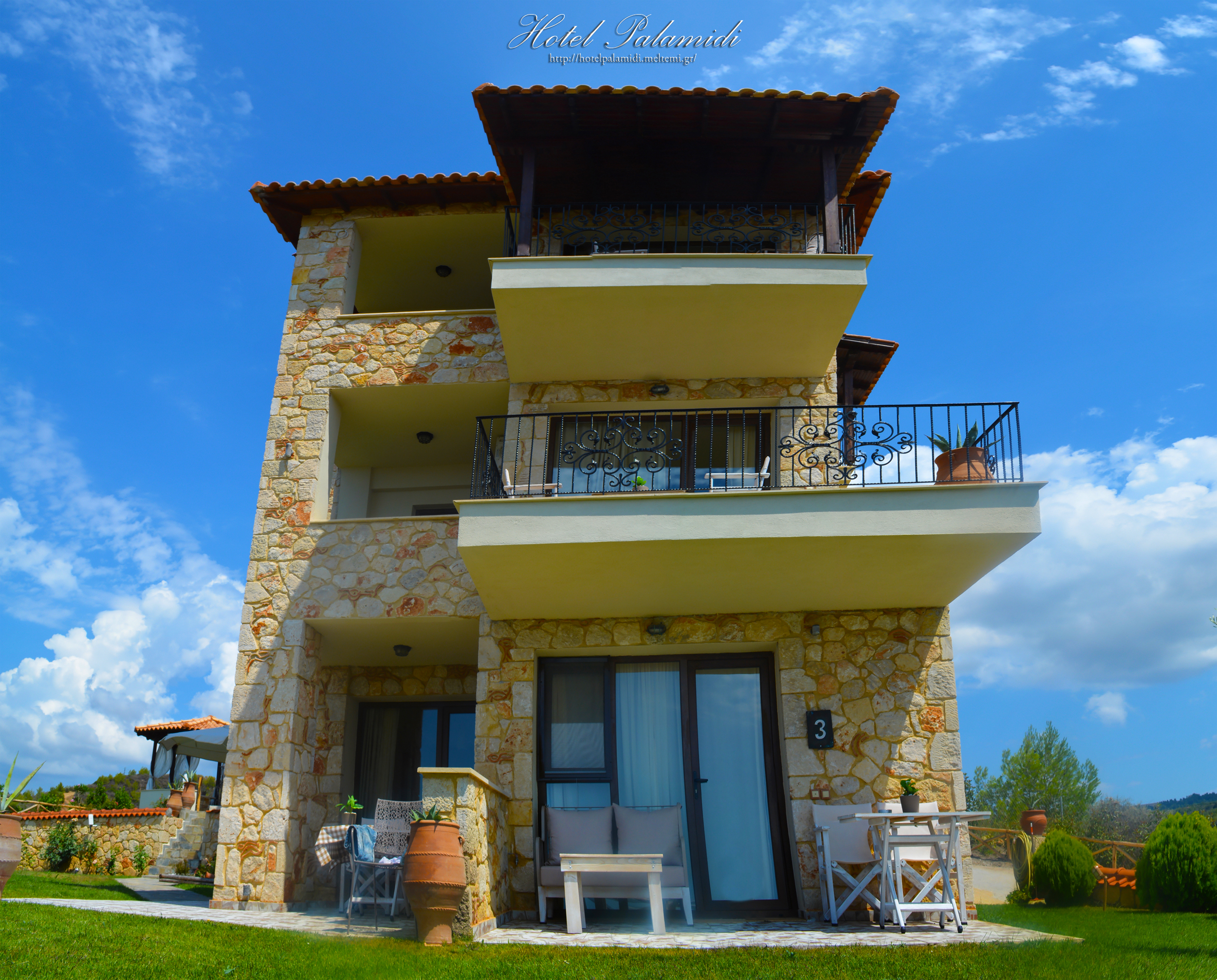 Palamidi Boutique Apartments - photo