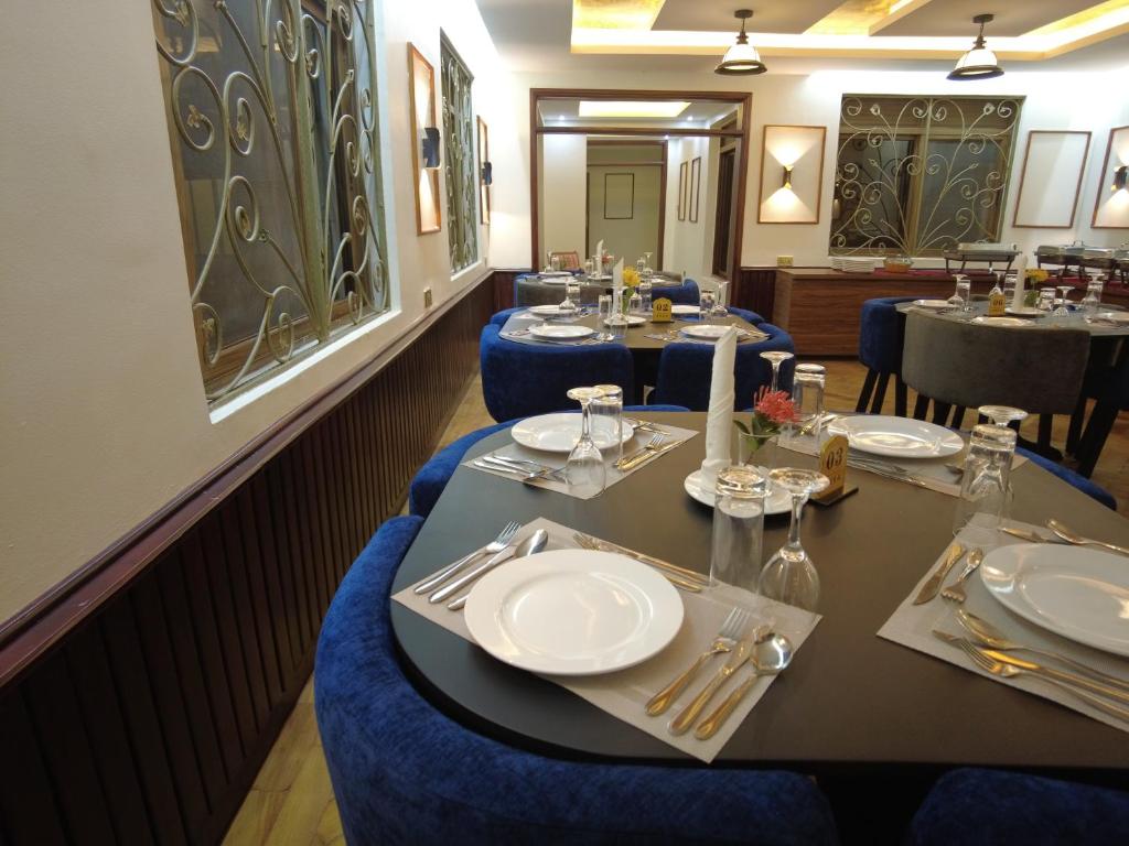 Precious Villas Hotel
