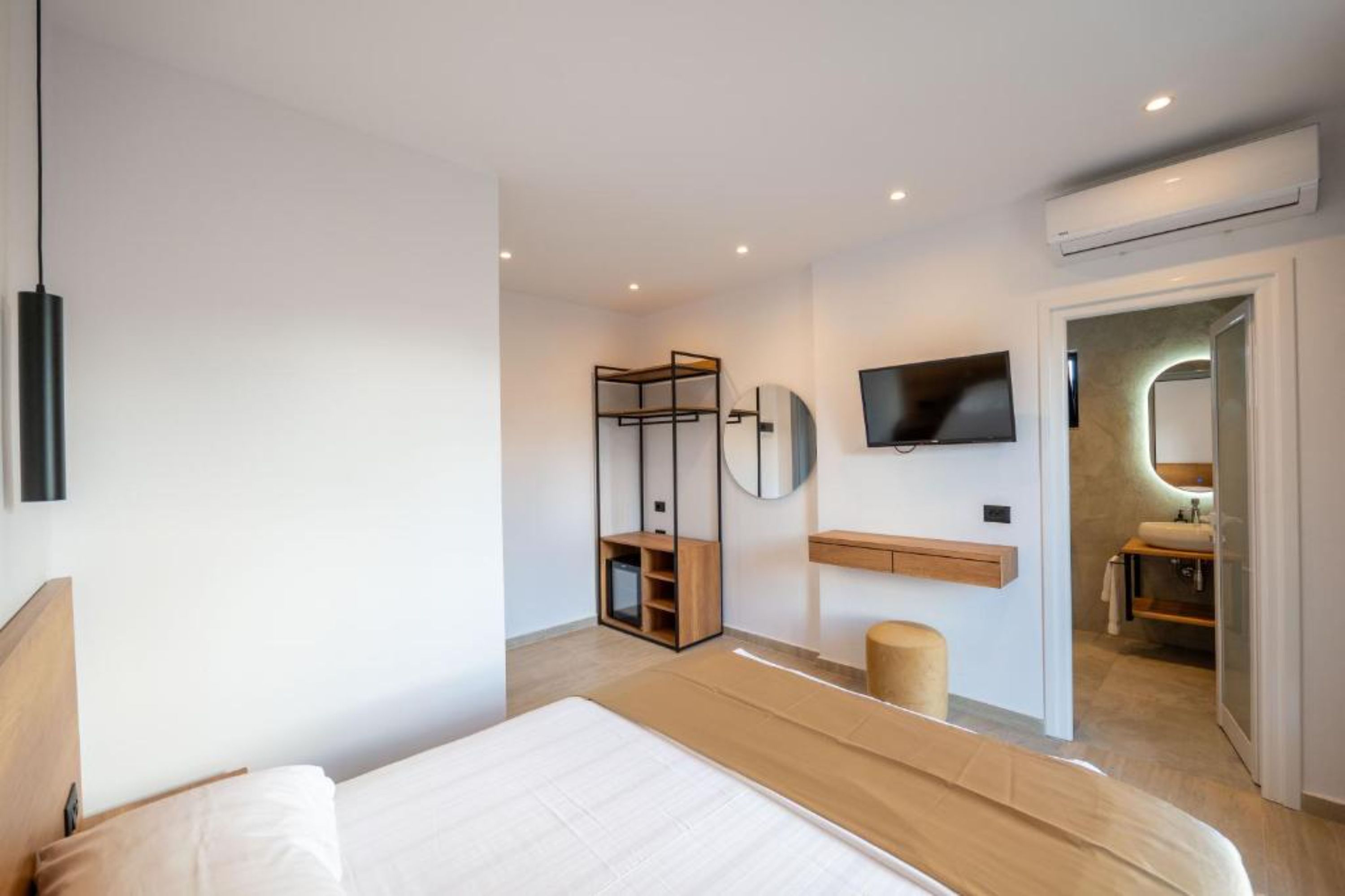 Hotel Enad