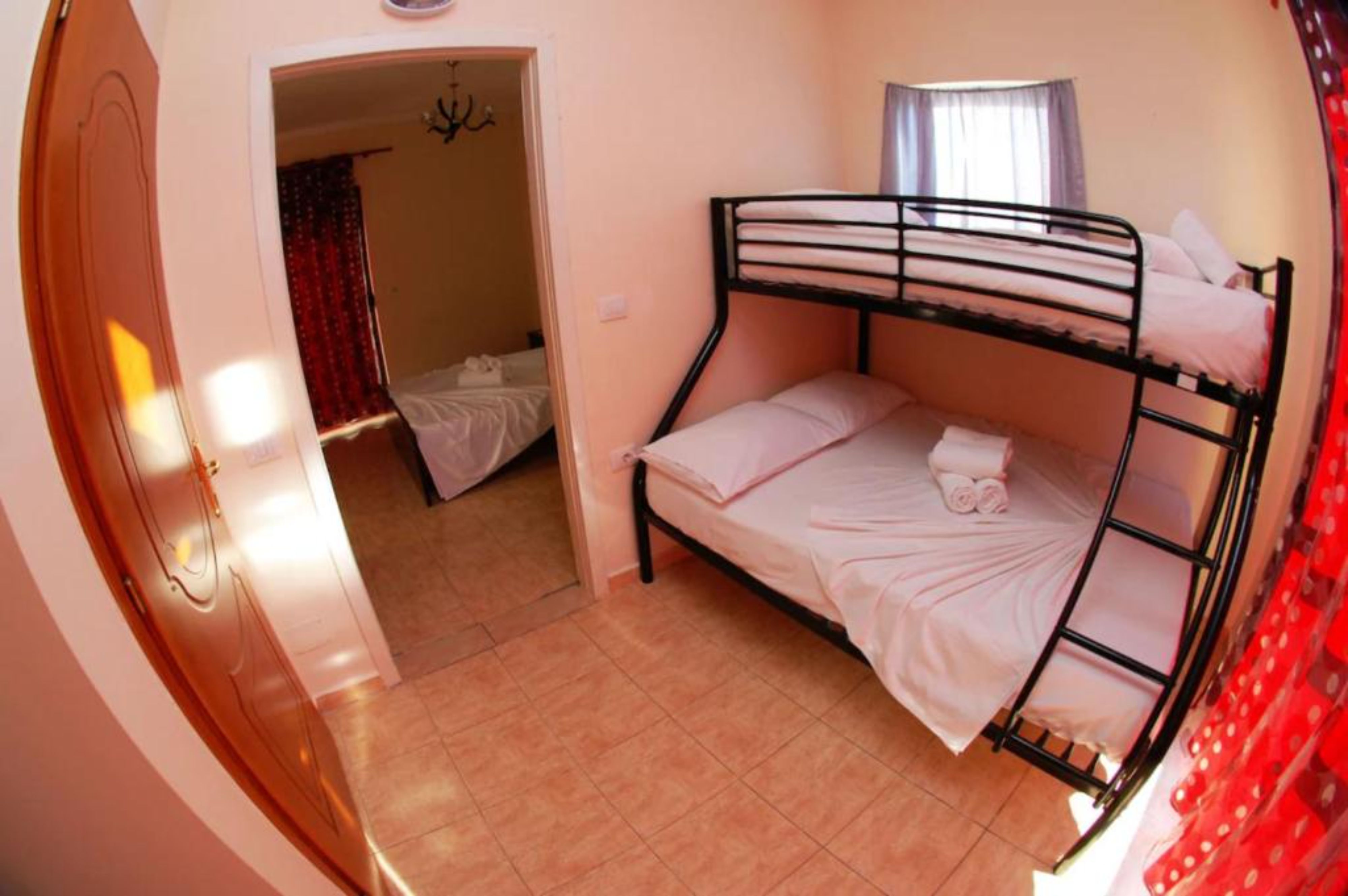 Primavera Hotel