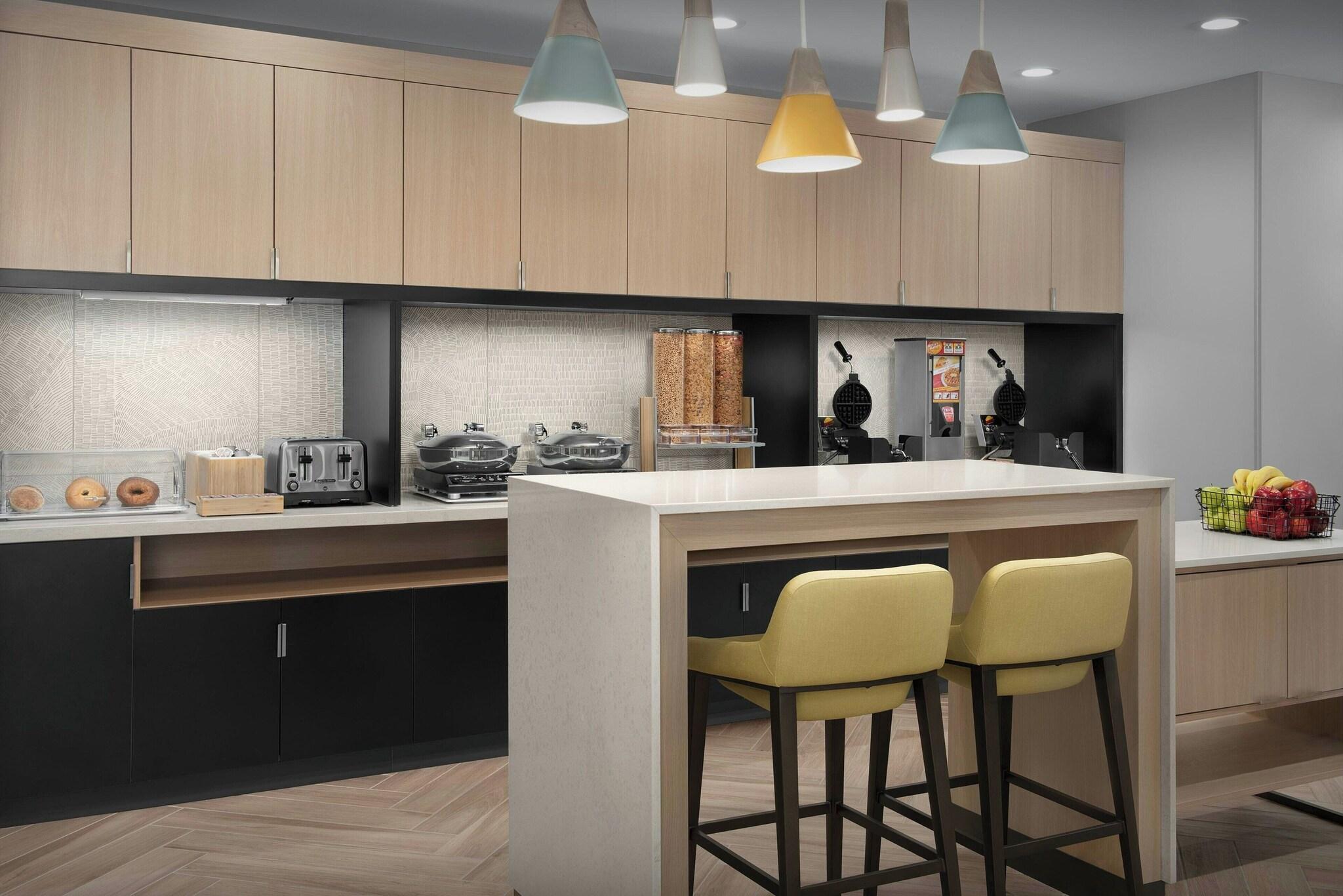 Towneplace Suites By Marriott Fort Myers Gulf Co