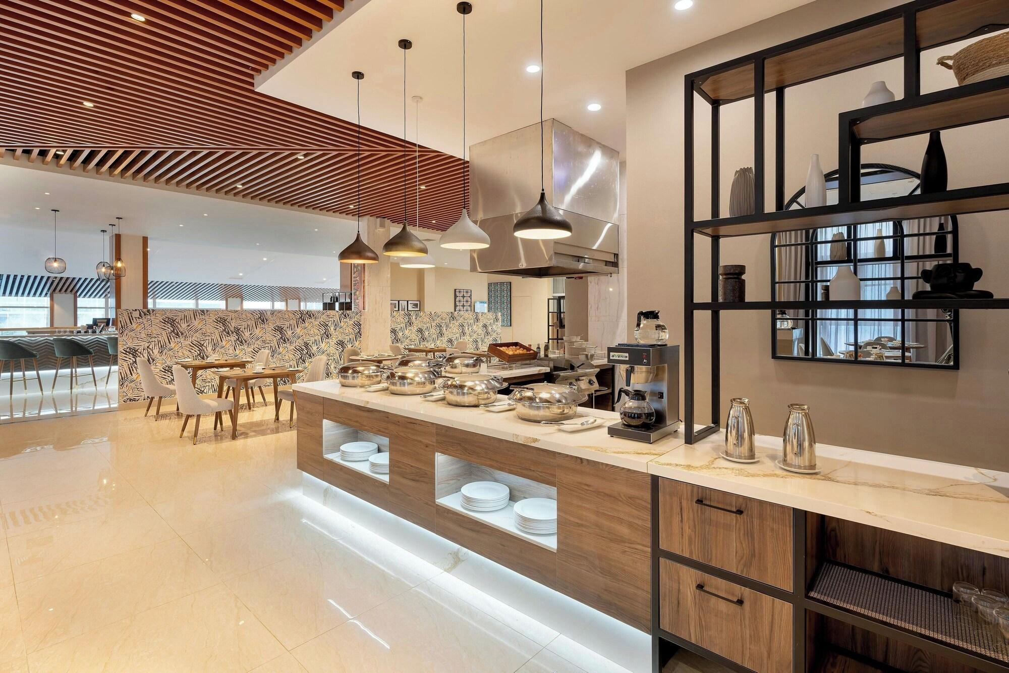 Protea Hotel By Marriott Lusaka International Ai