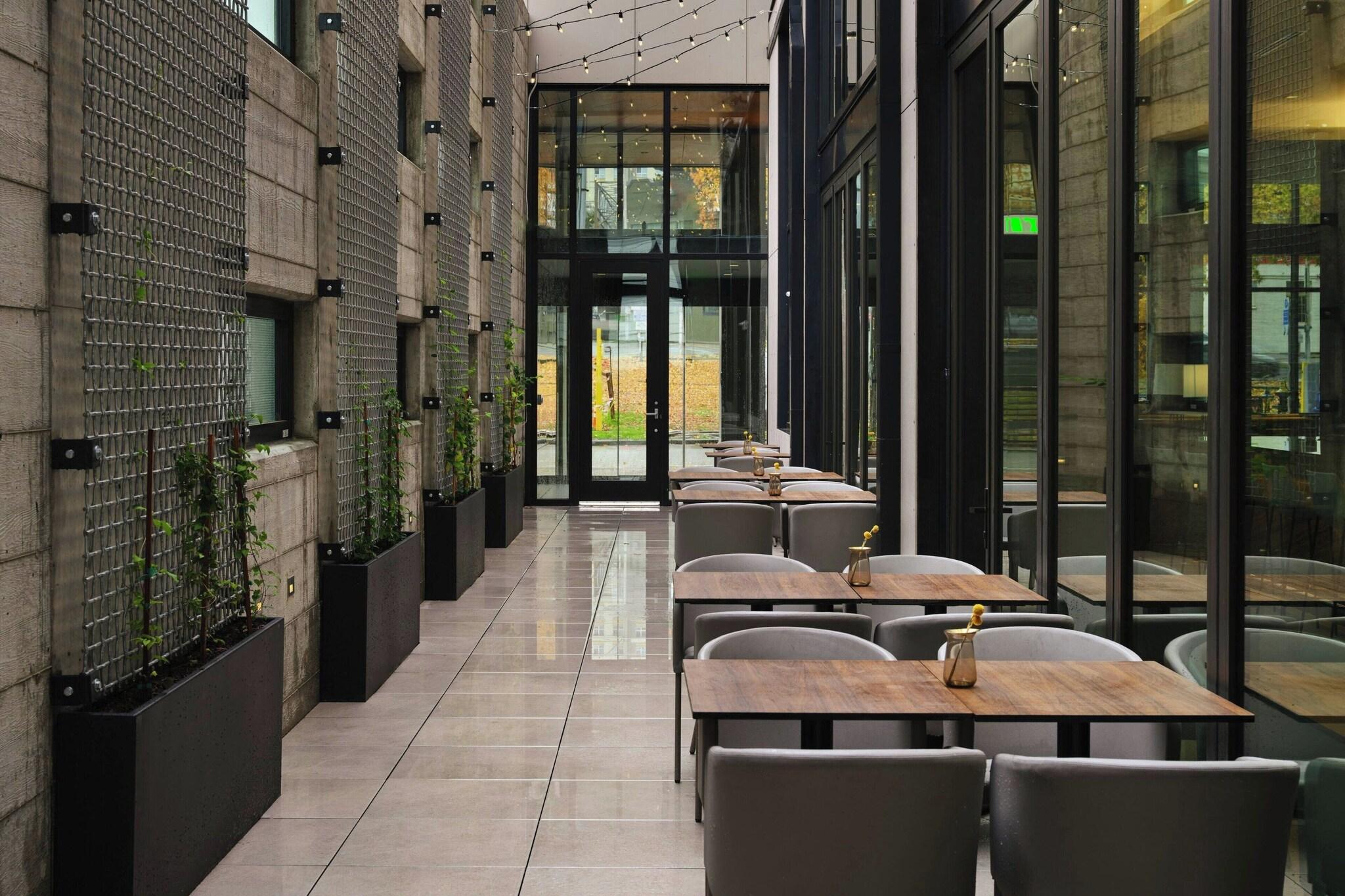 Ac Hotel By Marriott Seattle Downtown