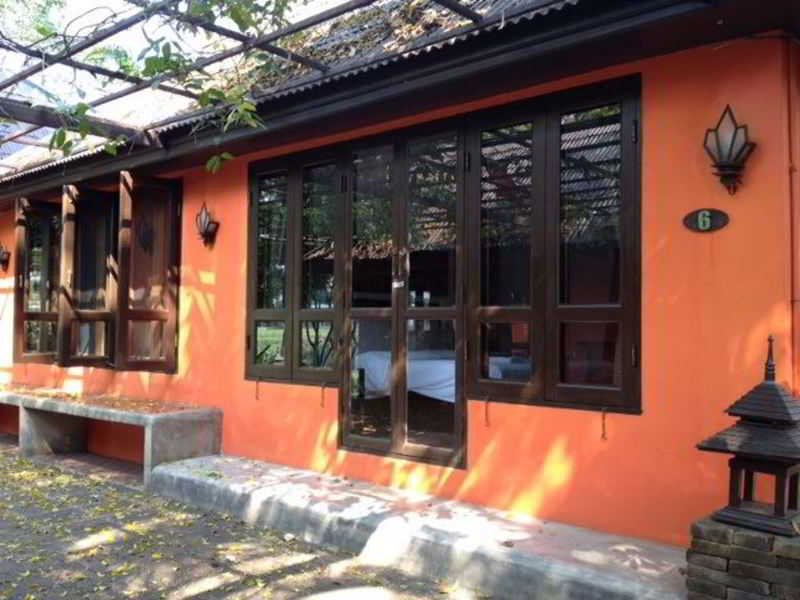 Baan Namping Riverside Village Chiang Mai