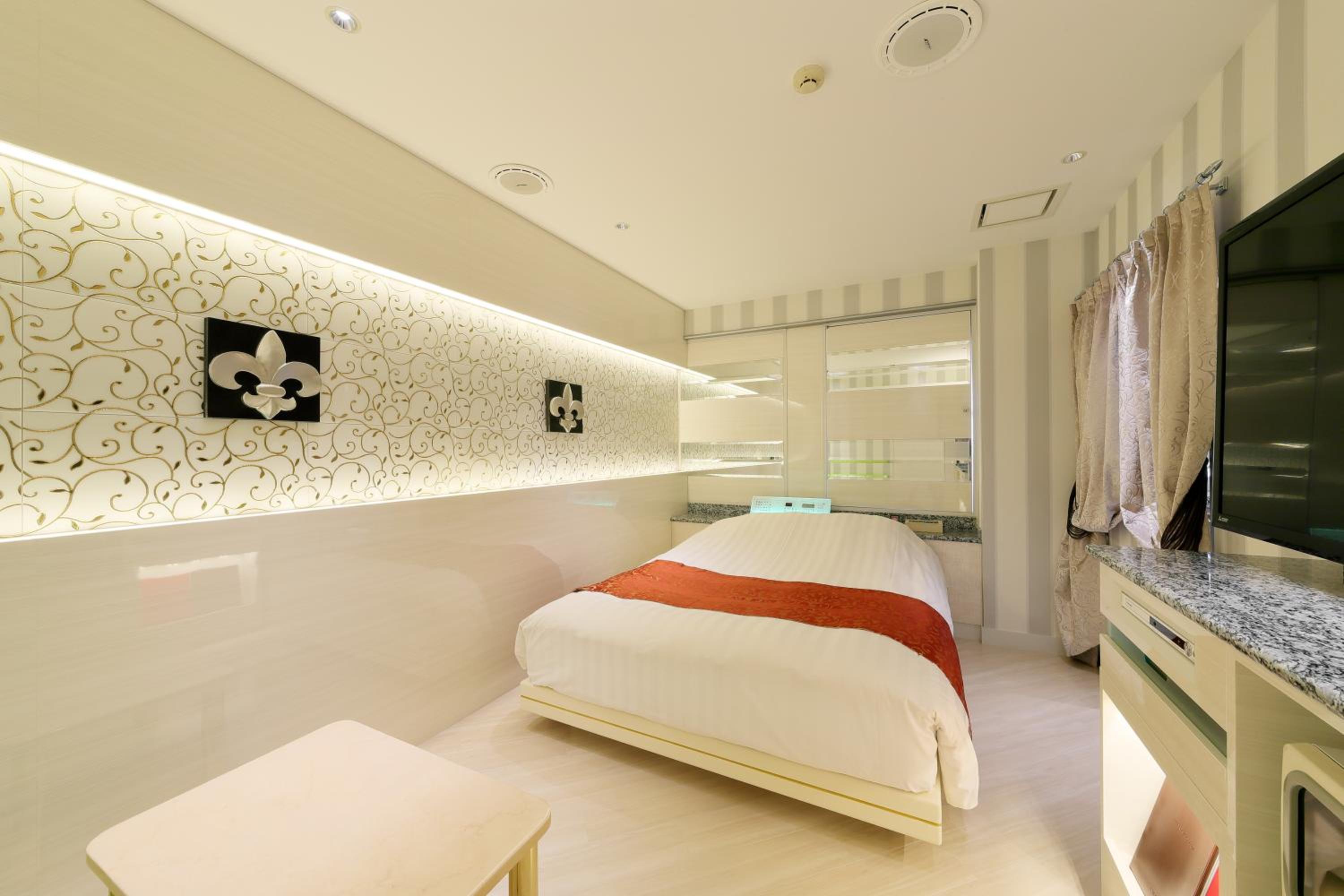Hotel Cherena Kunitachi Adult Only