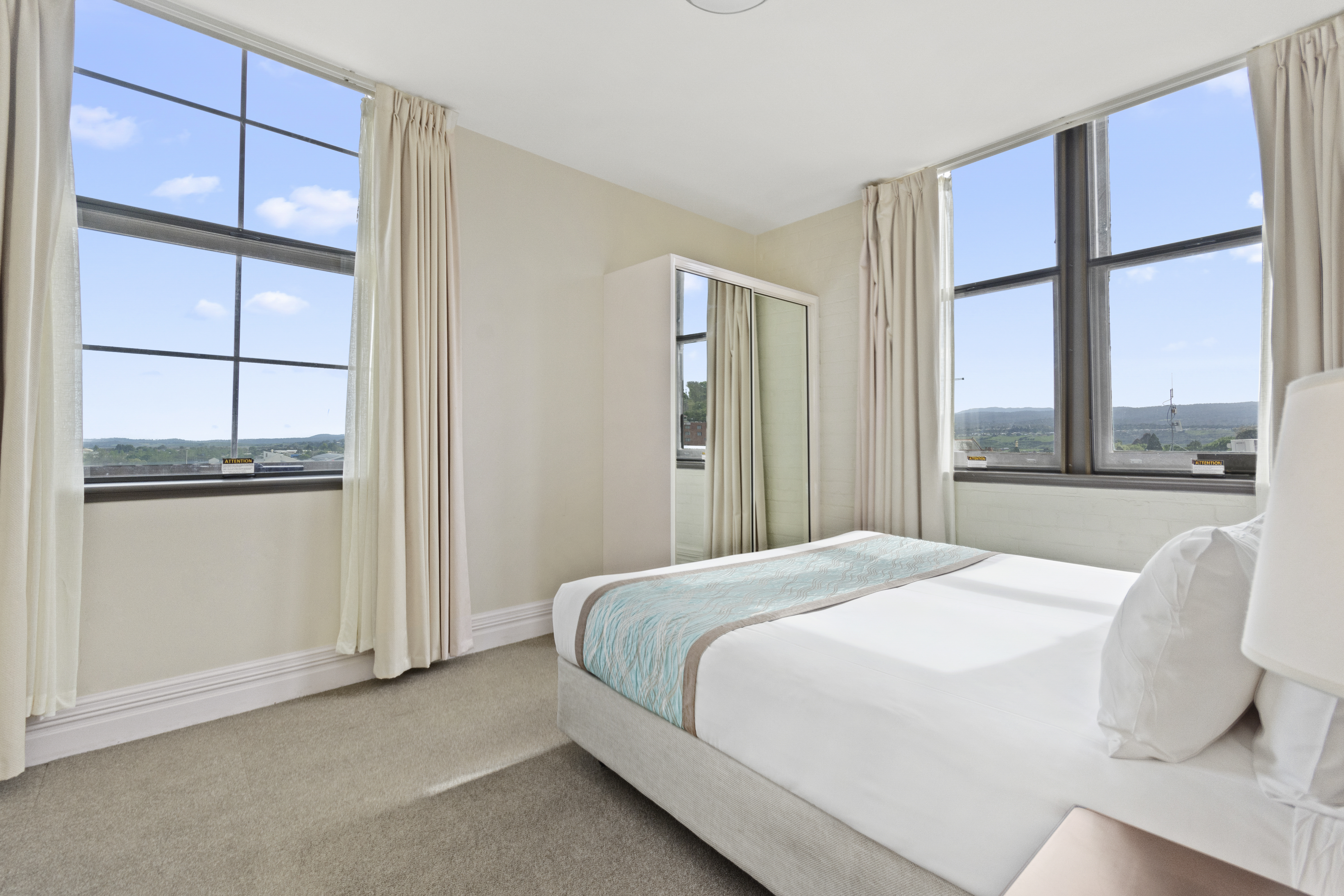 Launceston Central Apartment