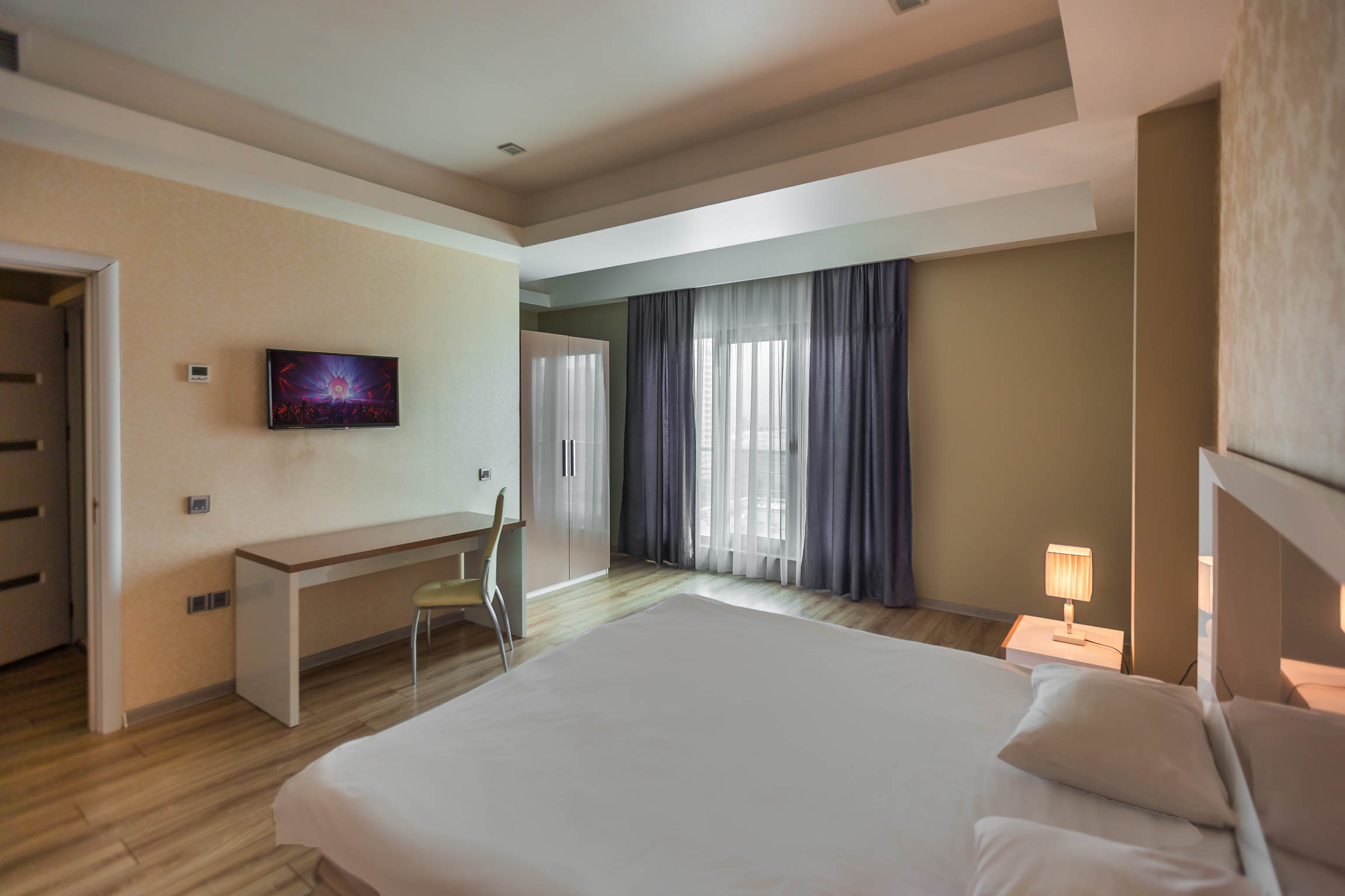 Diplomat Suites Hotel