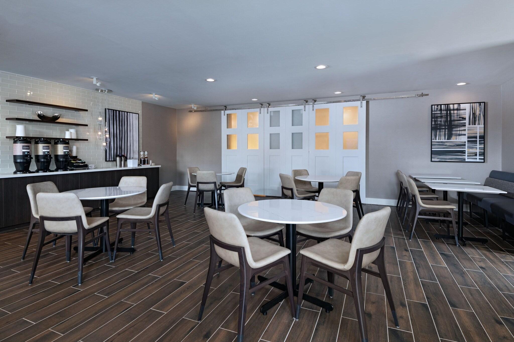 Residence Inn By Marriott New Brunswick Tower Ce