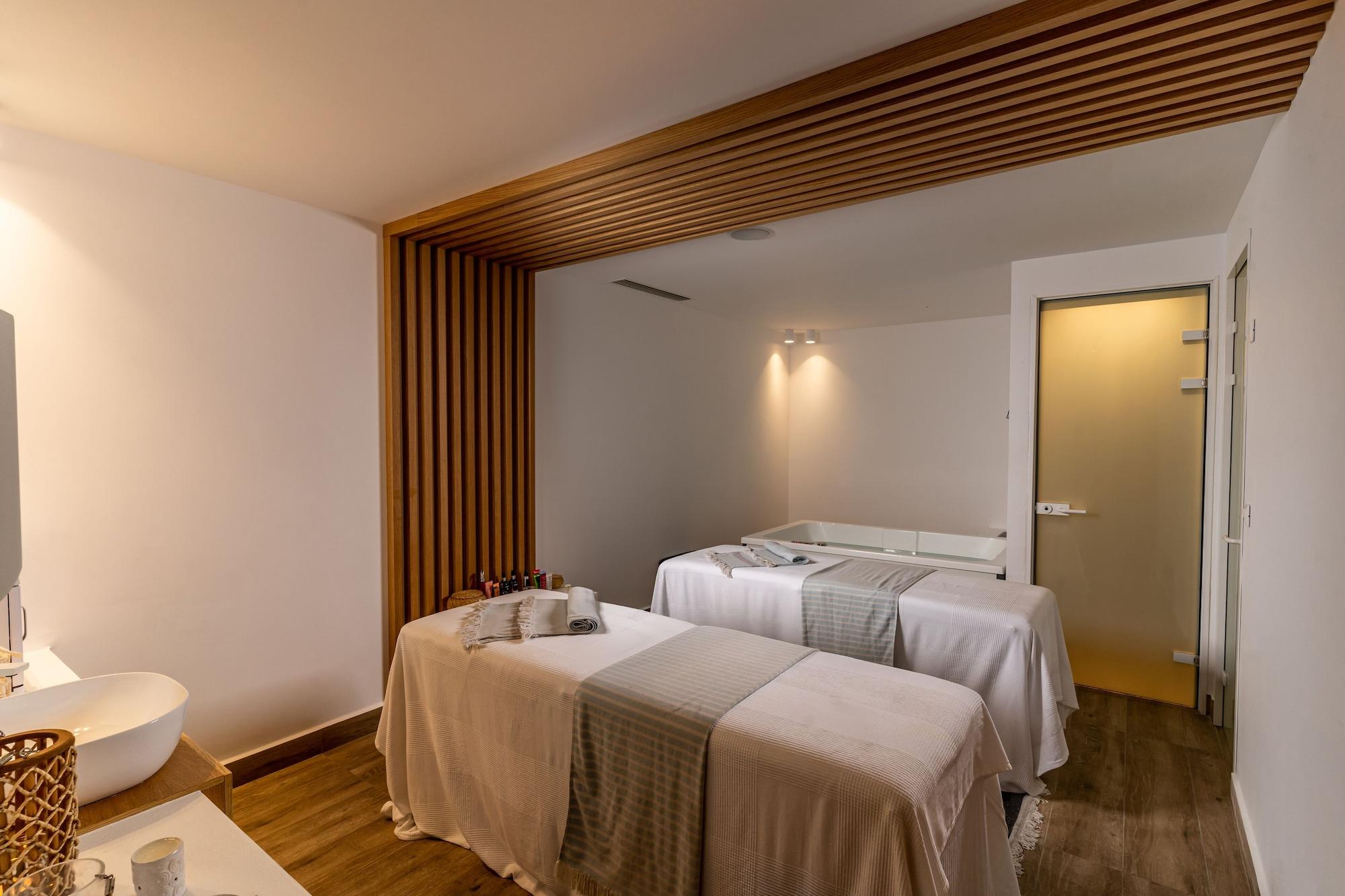 Cresanto Luxury Suites