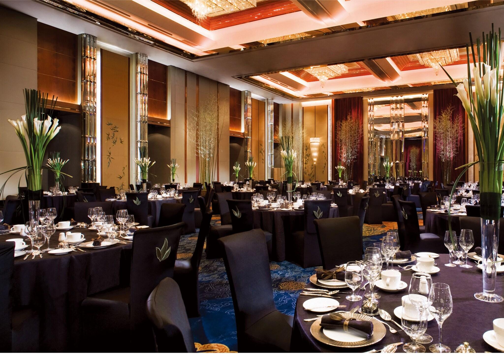 The Ritz-Carlton, Shenzhen by null