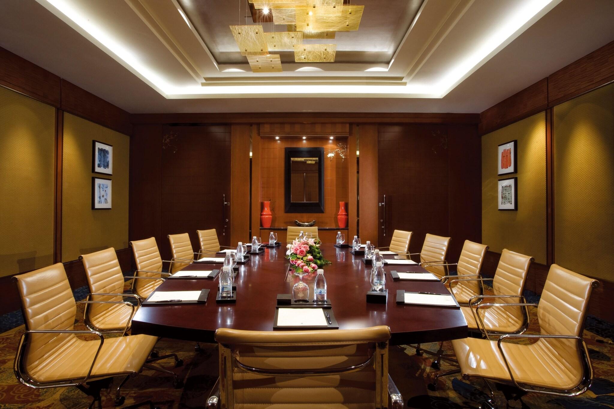 The Ritz-Carlton, Shenzhen by null