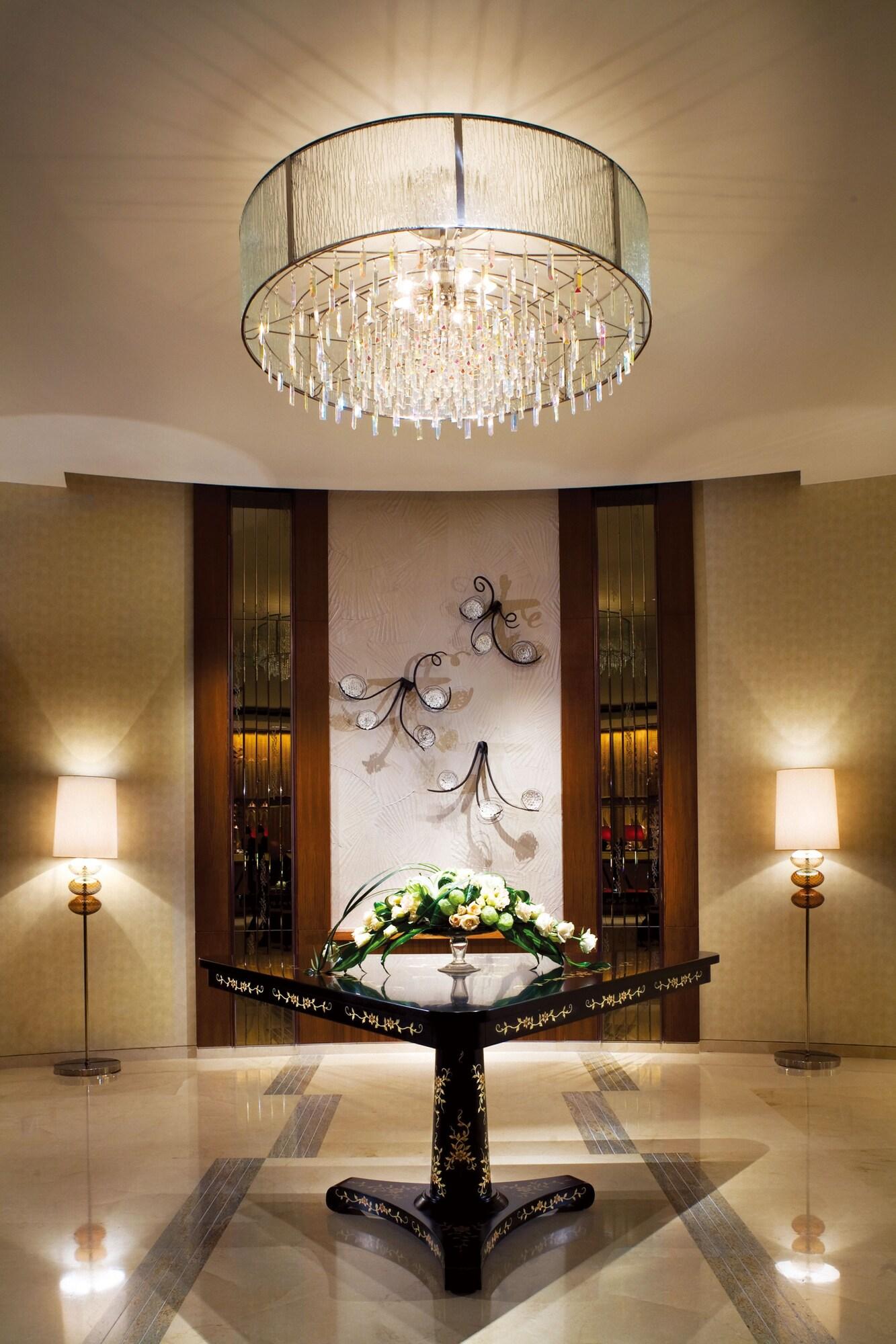 The Ritz-Carlton, Shenzhen by null