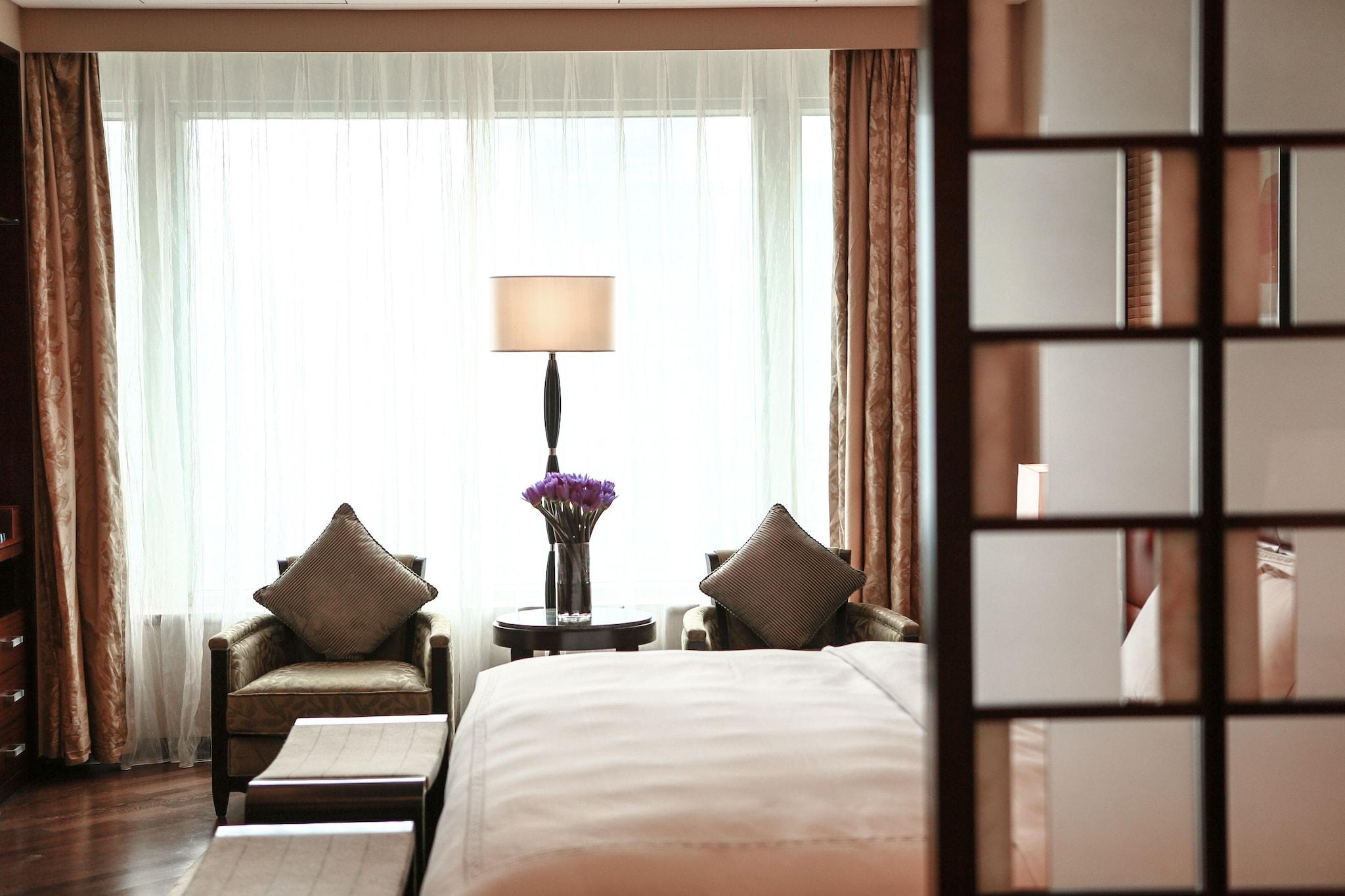 The Ritz-Carlton, Shenzhen by null