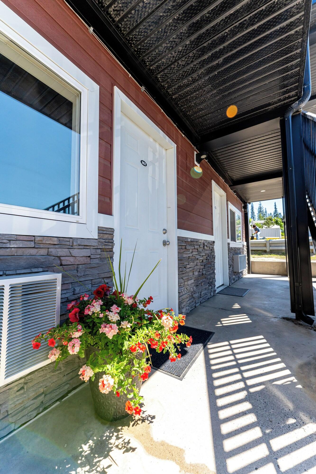 Hinton Highway Inn