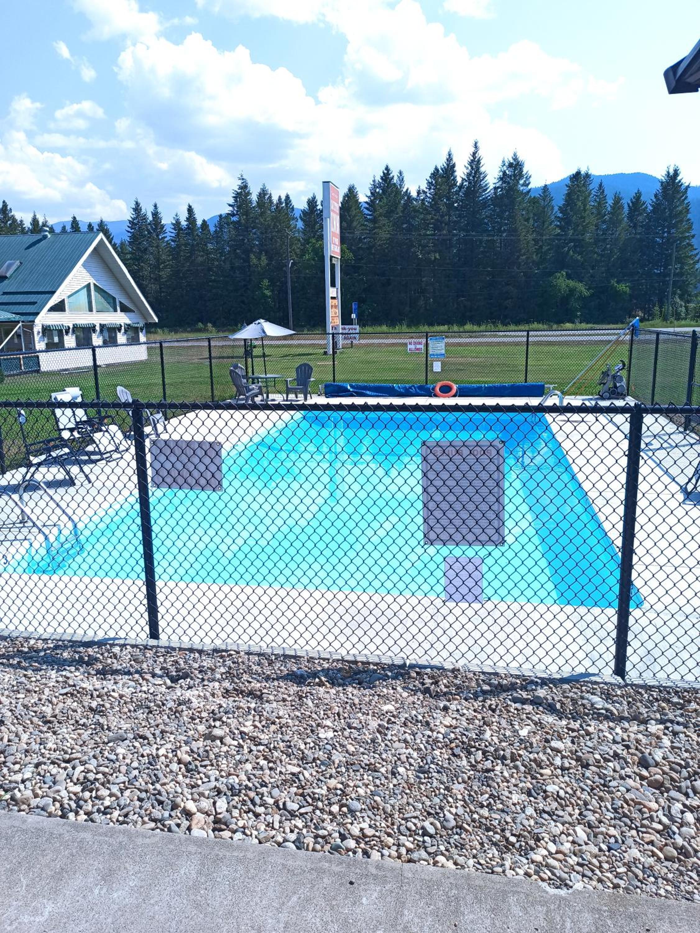 General view 2, Clearwater Country Inn, Thompson-Nicola