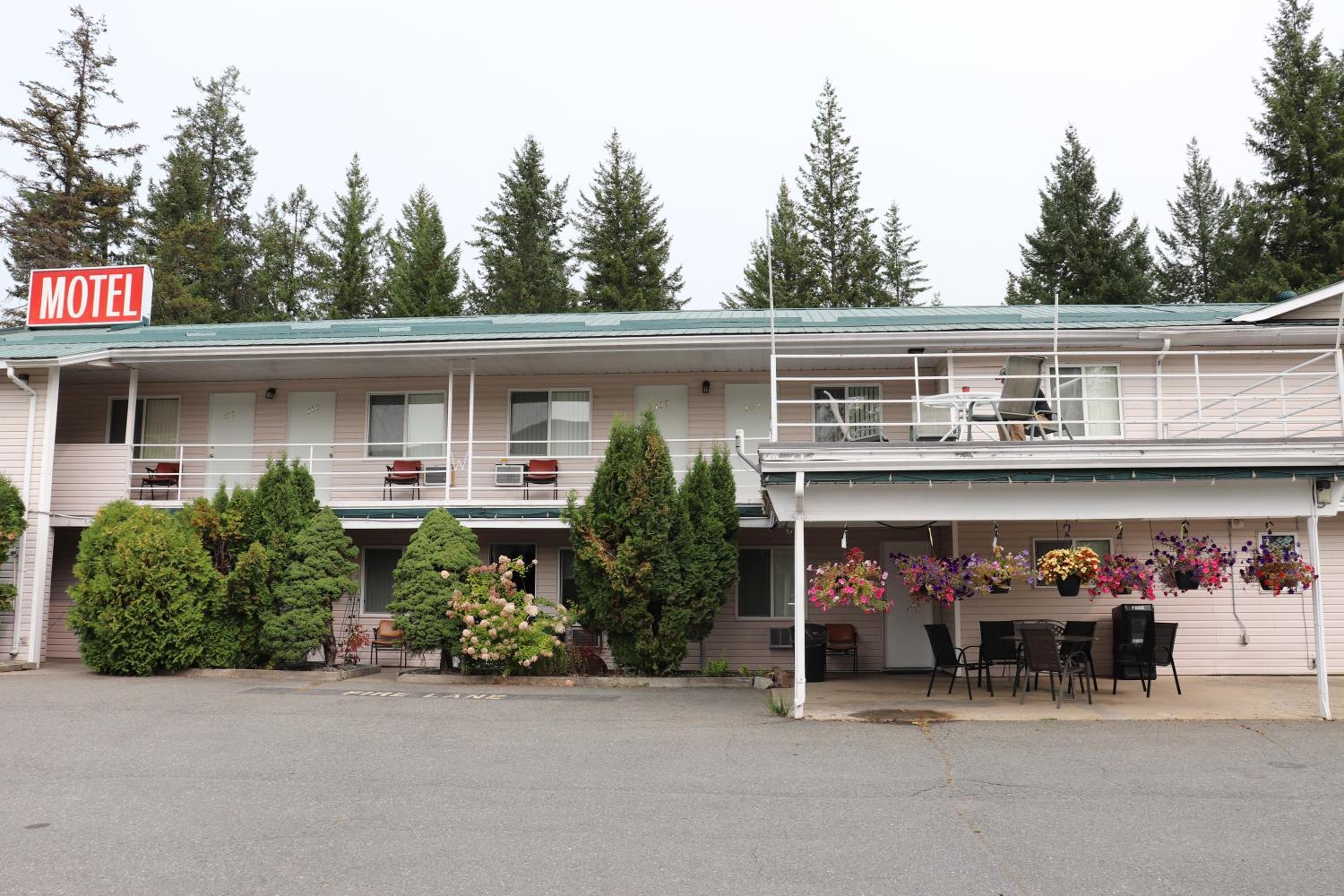General view 5, Clearwater Country Inn, Thompson-Nicola