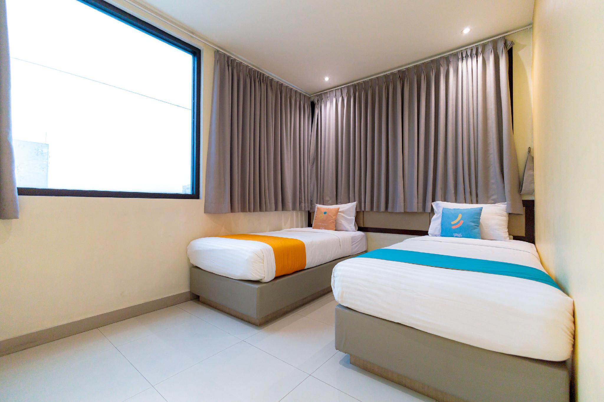 Bedroom 2, Sans Hotel Liv Ancol By Reddoorz, North Jakarta