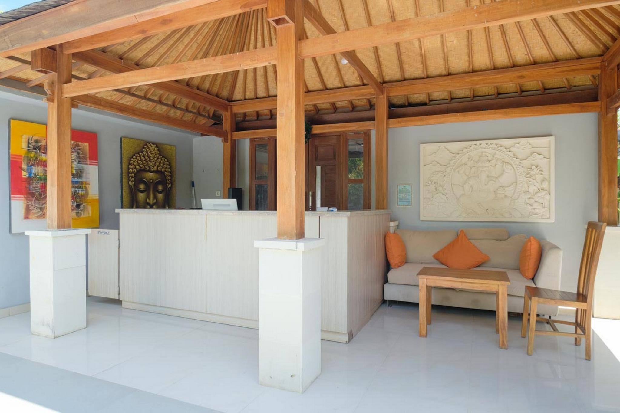 Public Area, Dinar Hills Ungasan, Badung