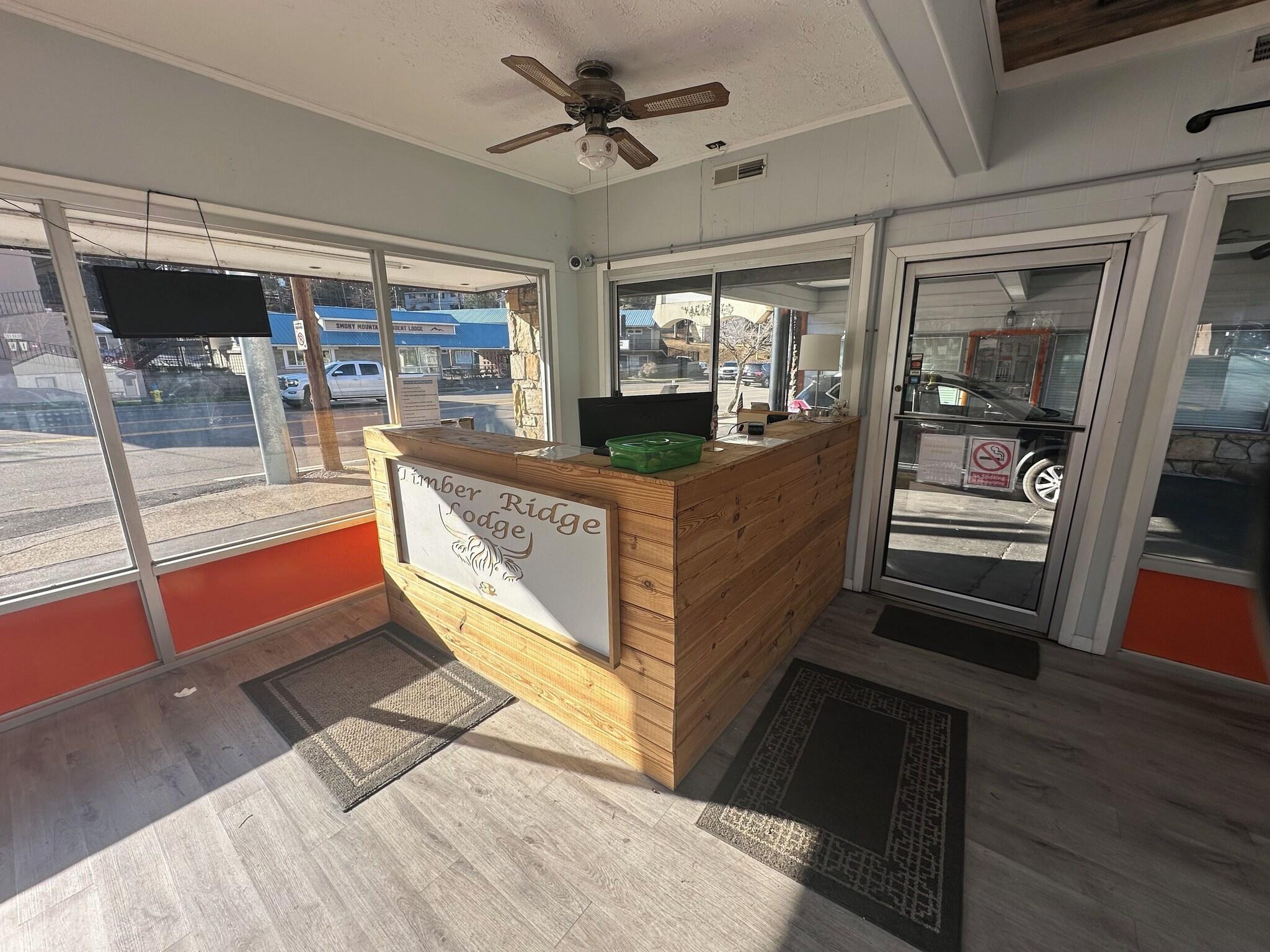 Lobby, Timber Ridge Lodge - Walking Distance From Downt, Sevier